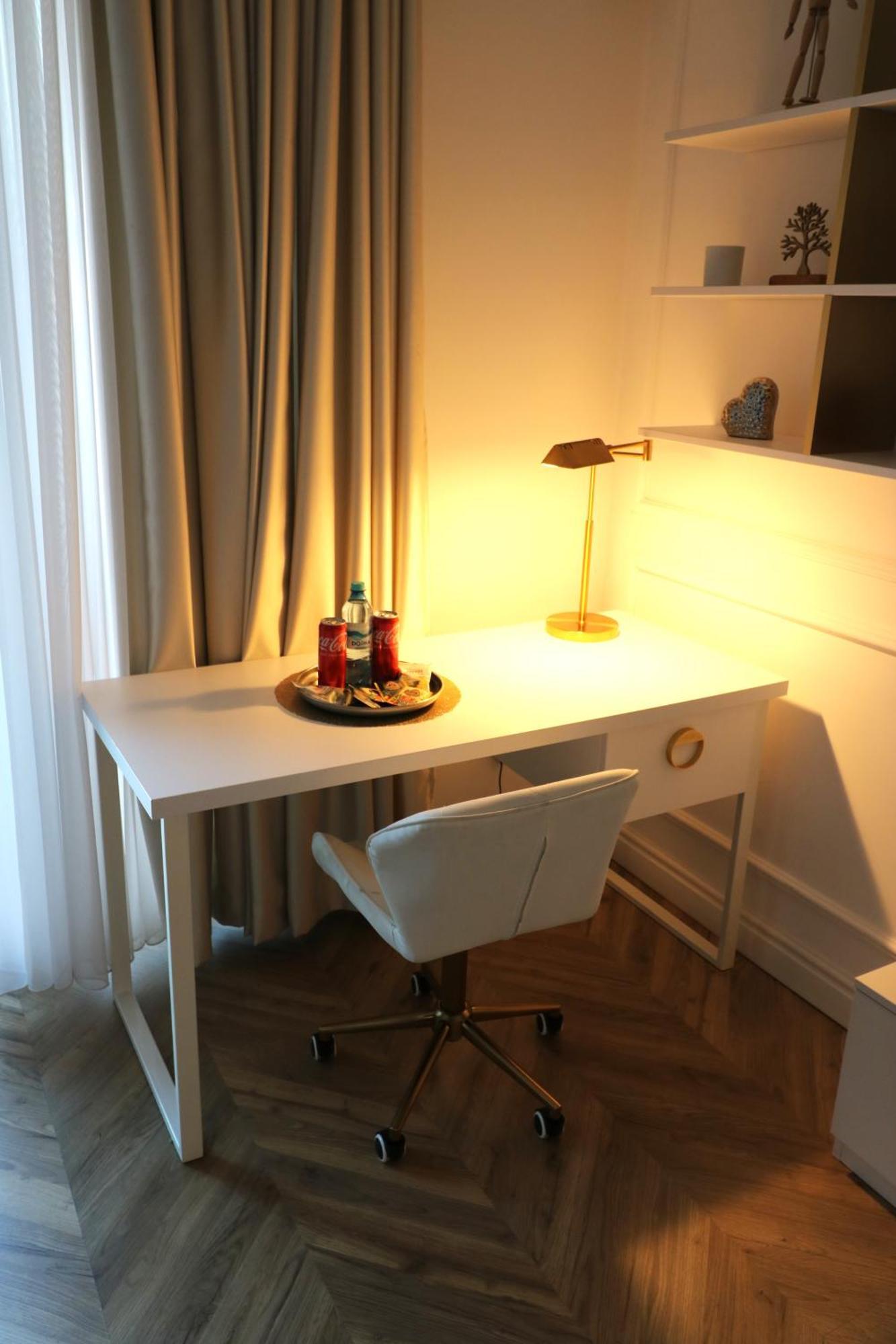 Deluxe Premium Old Town - Free Minibar Apartment Bucharest
