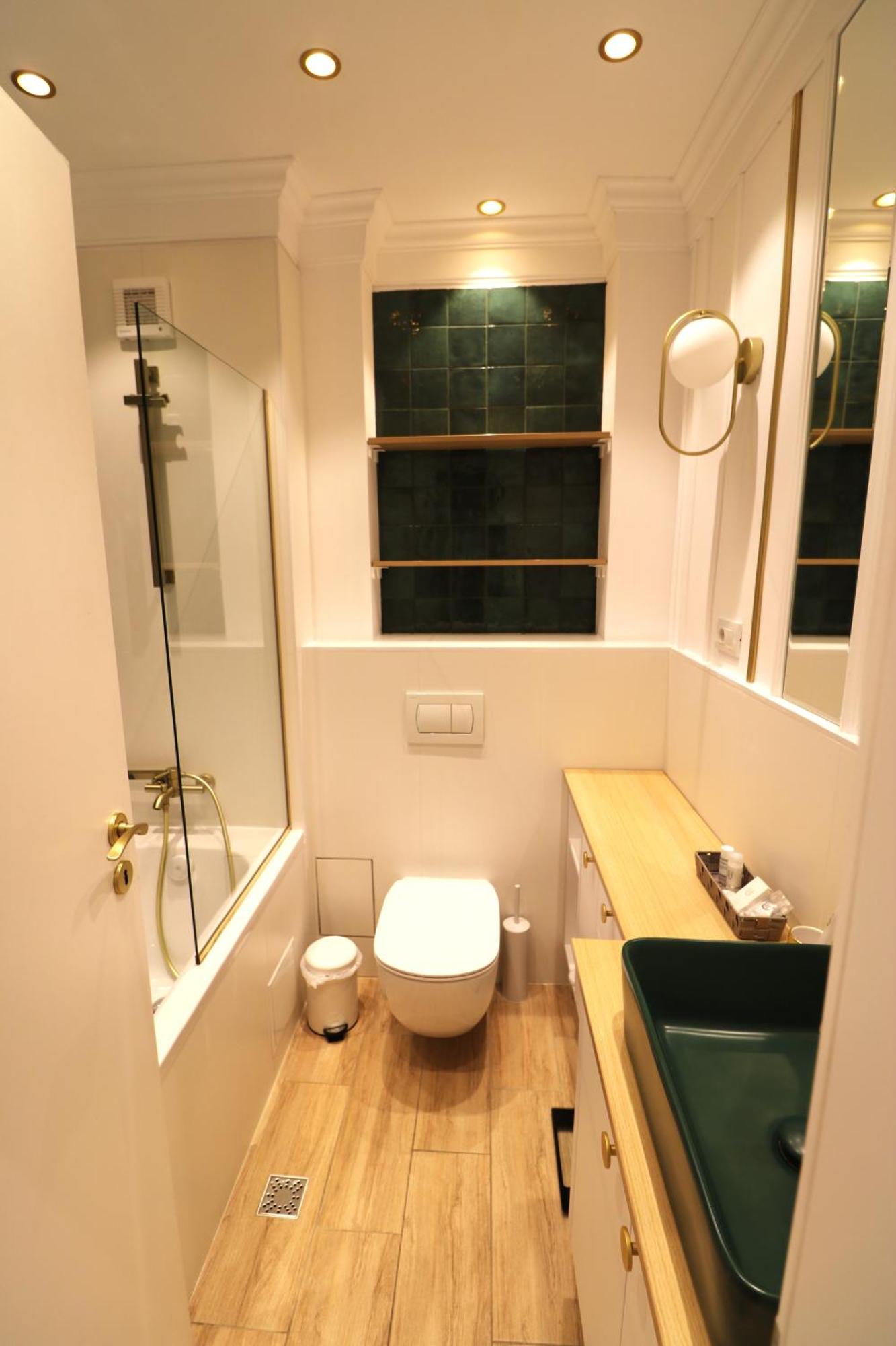 Deluxe Premium Old Town - Free Minibar Apartment