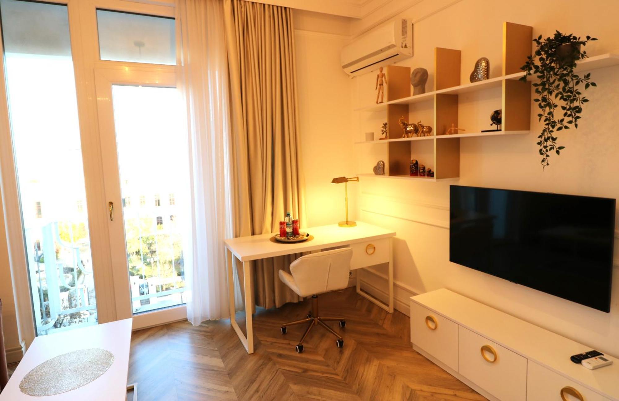 Apartment Deluxe Premium Old Town - Free Minibar *