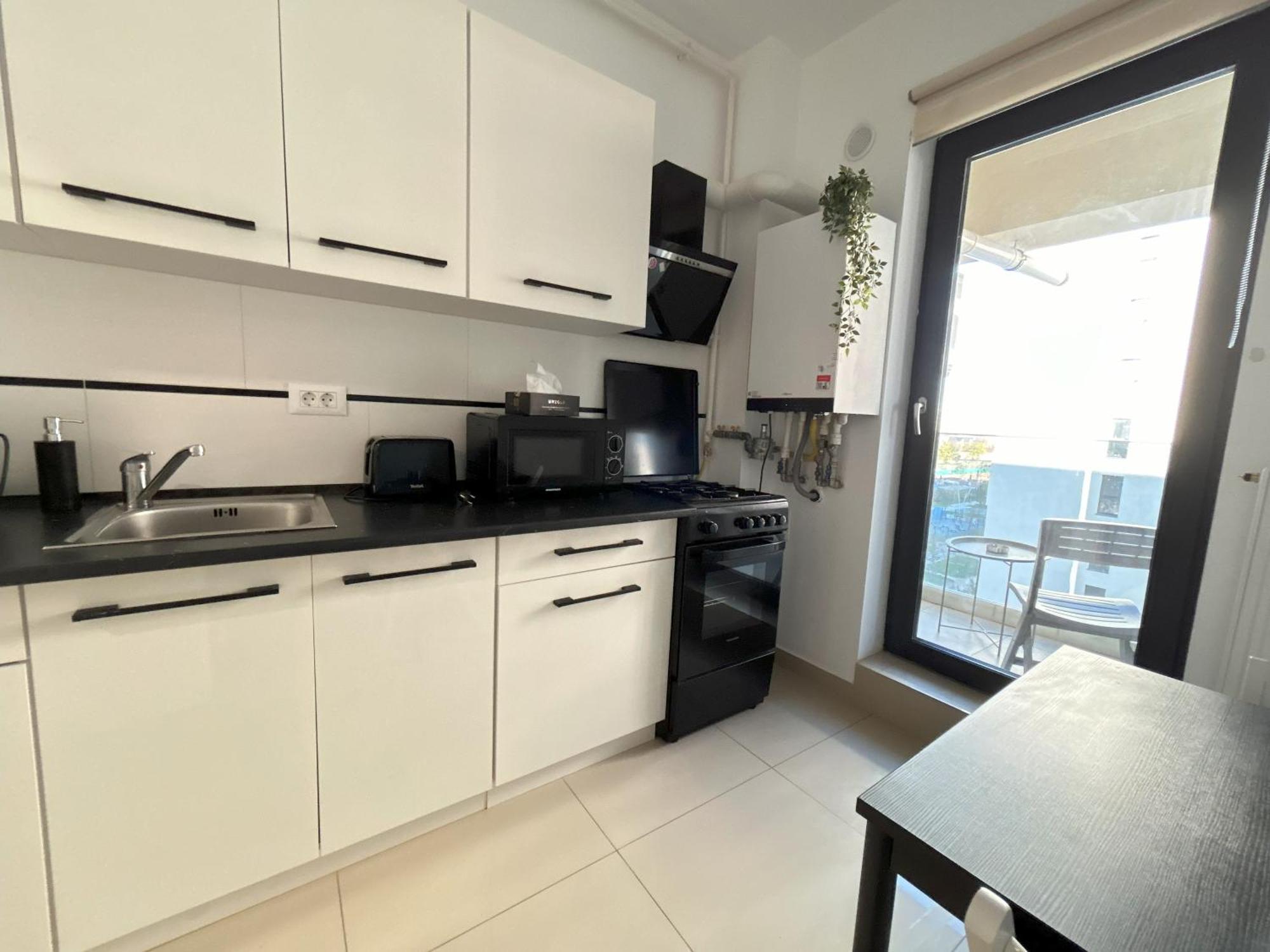 Chic With Balcony At Exigent Plaza - 05 Apartment