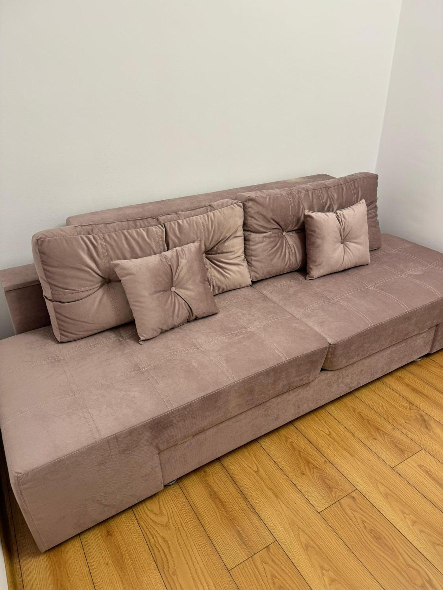 Apartment Beautiful With Two Bedrooms *