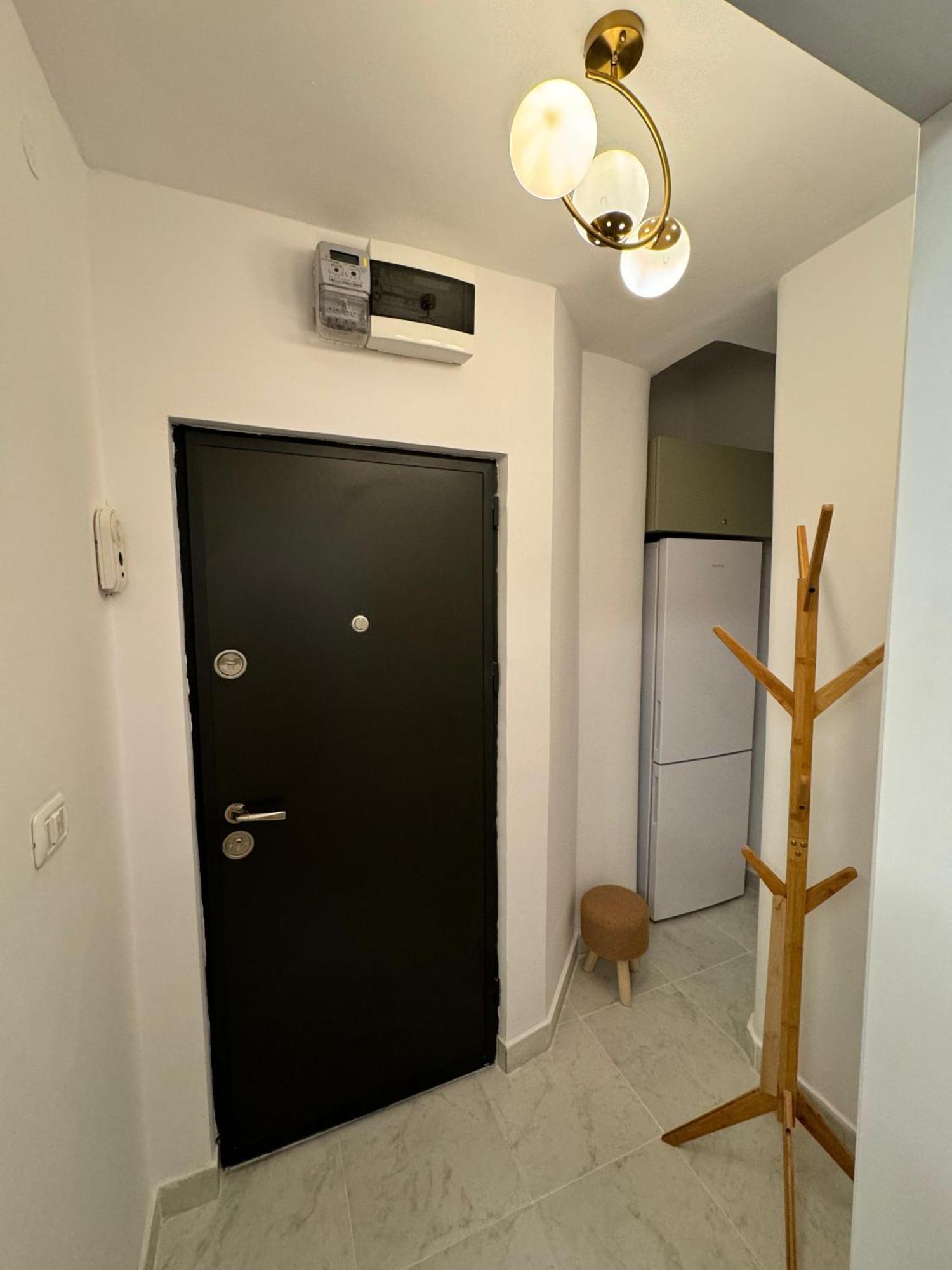 Apartment Beautiful With Two Bedrooms Bucharest