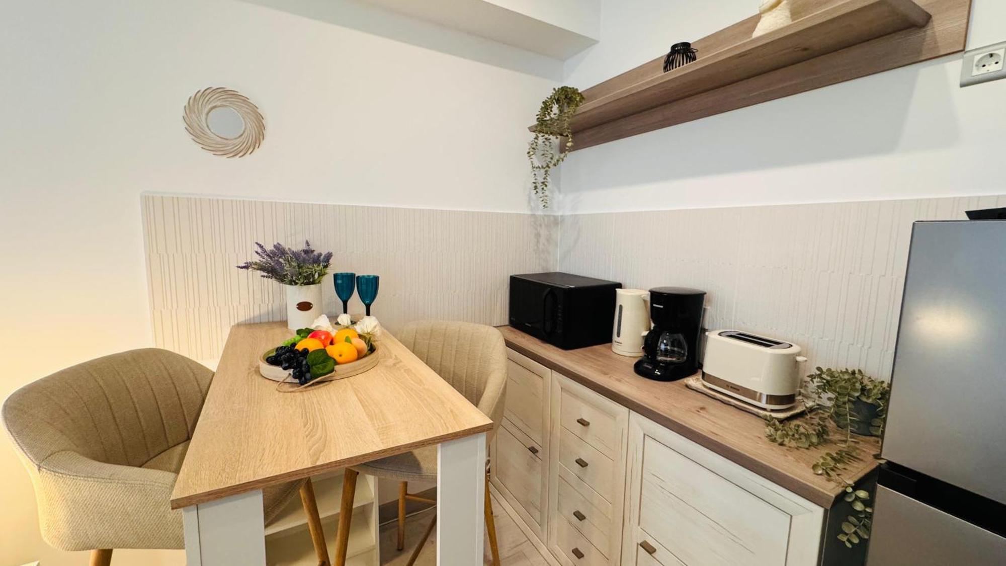 Apartment Deluxe - Perfect For Short Or Long Bucharest