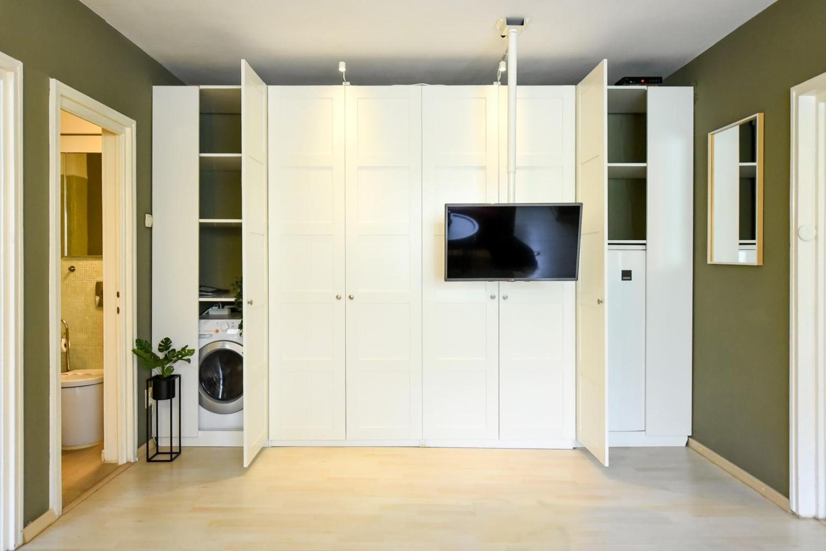 Haven - Downtown With Art Deco Design Apartment *