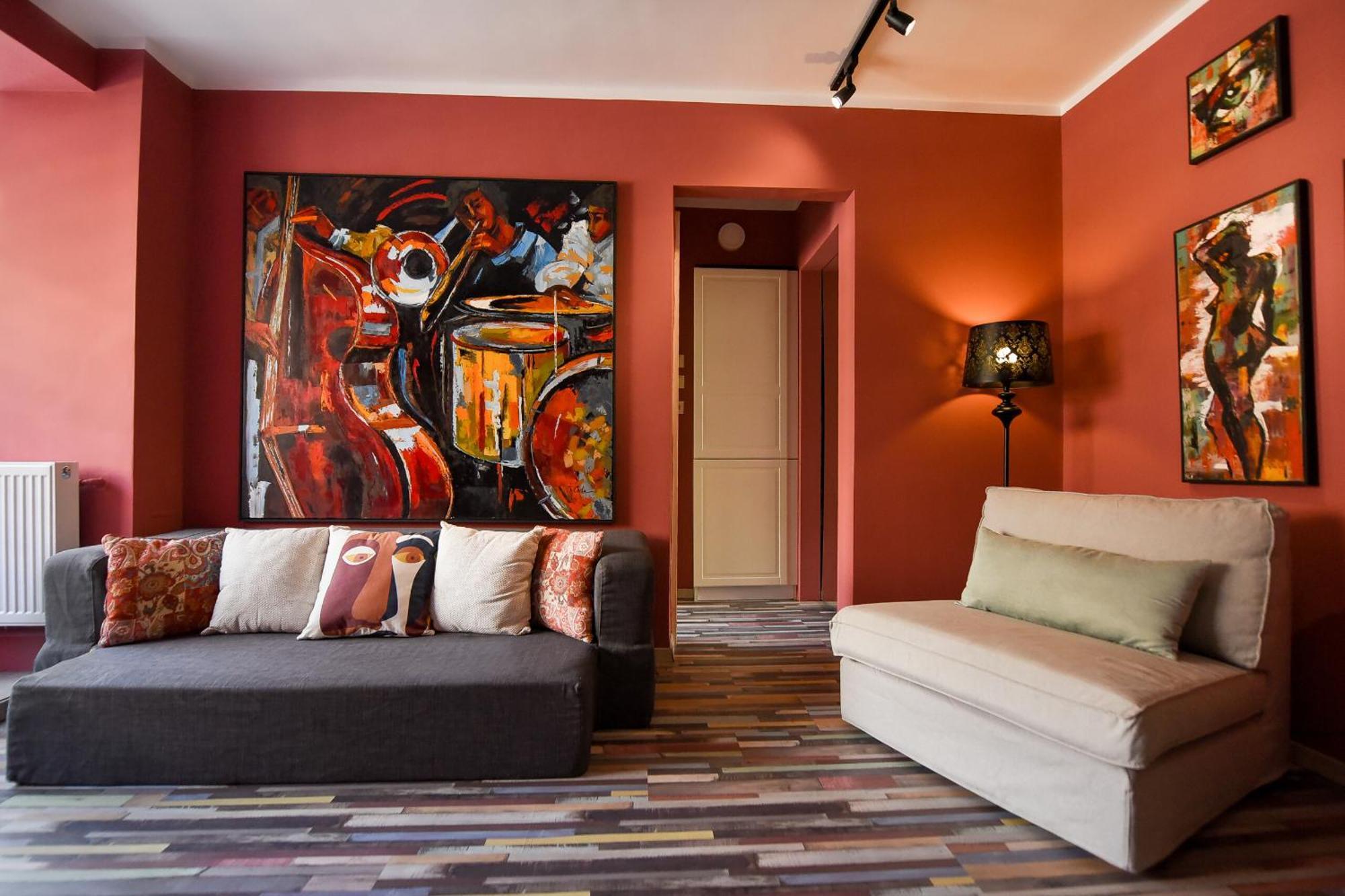 Haven - Downtown With Art Deco Design *