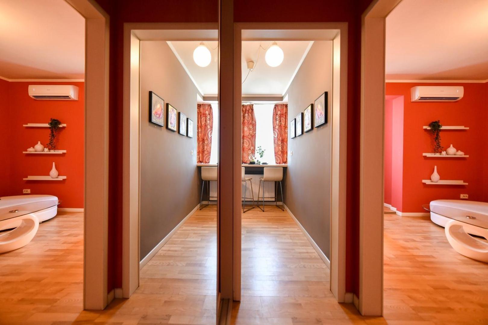 Haven - Downtown With Art Deco Design Apartment *
