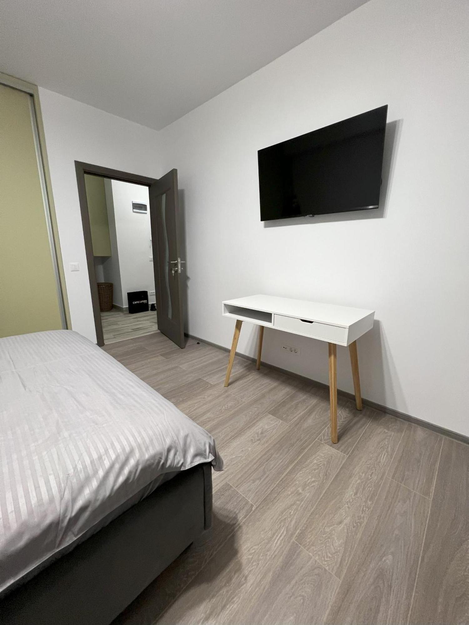 Refined Haven At Exigent Plaza - 08 * Bucharest
