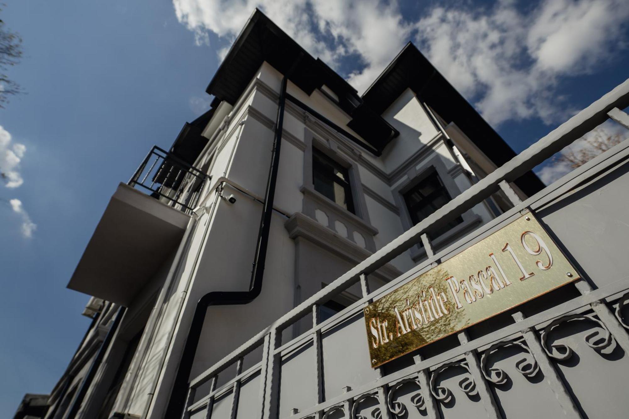 Pensiune Aristide House *
