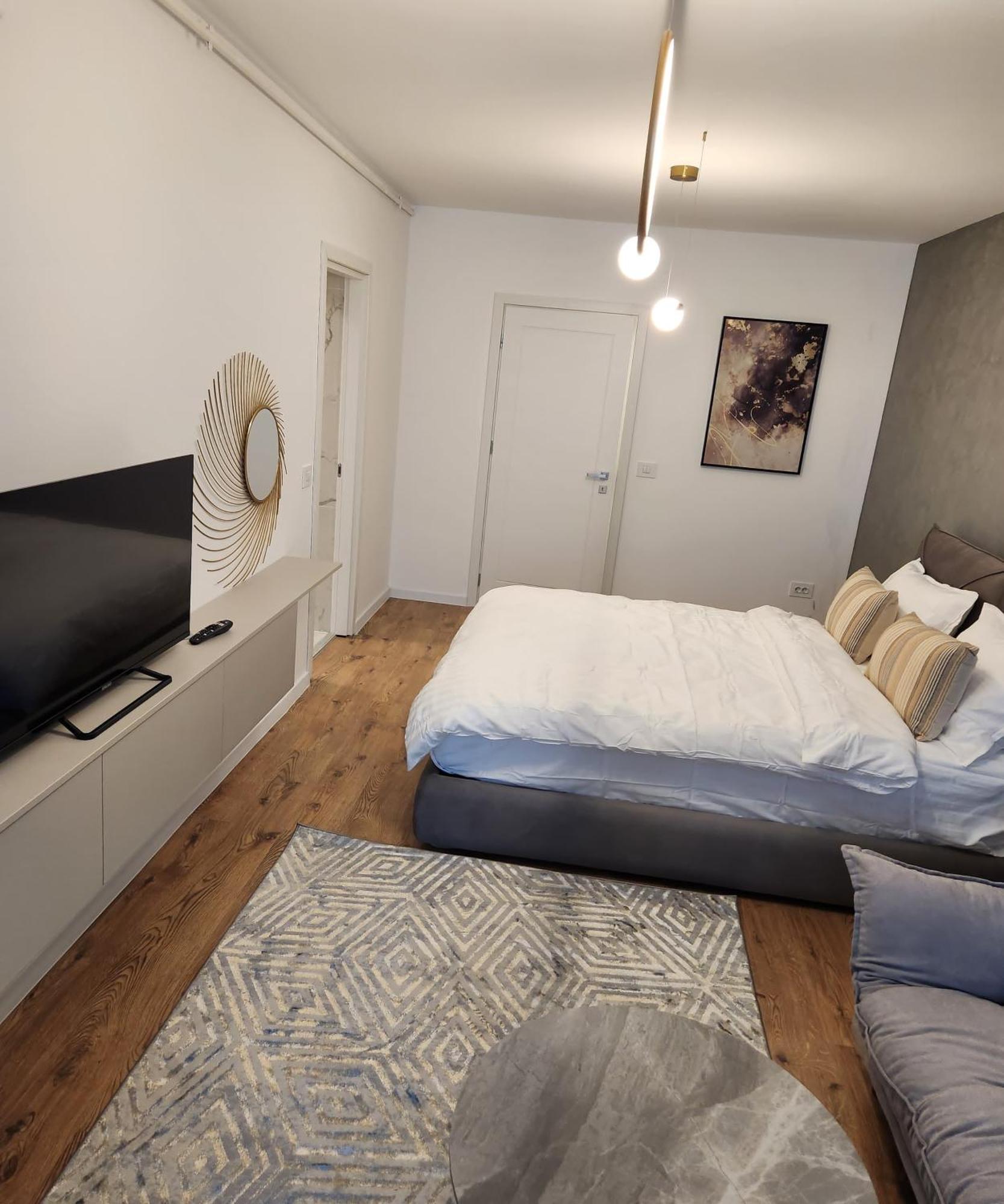 Apartment Ivory 11 *
