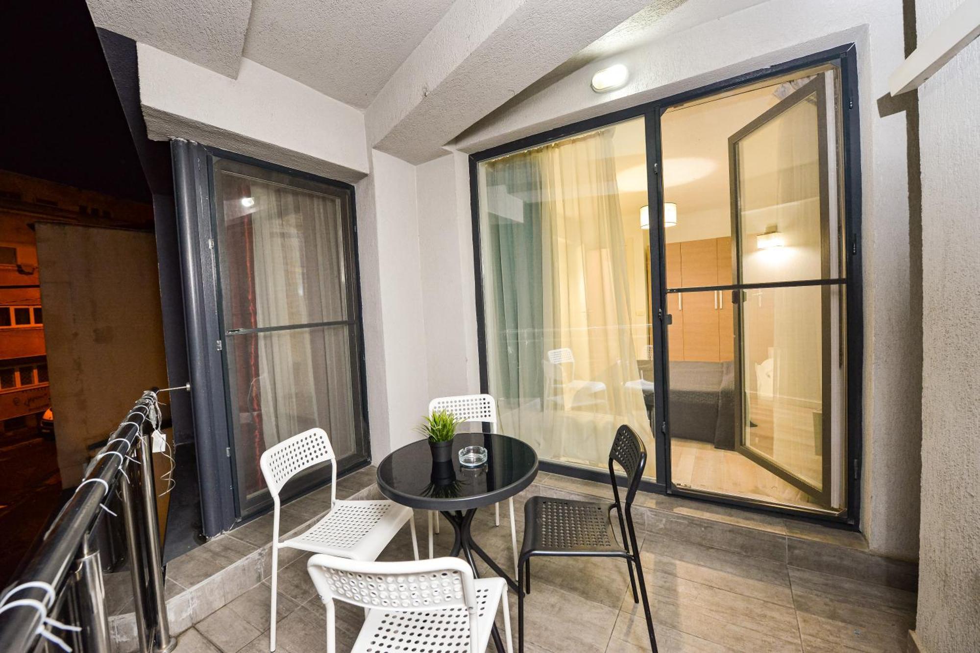 Apartment Dracula Adventure Tours Bucharest
