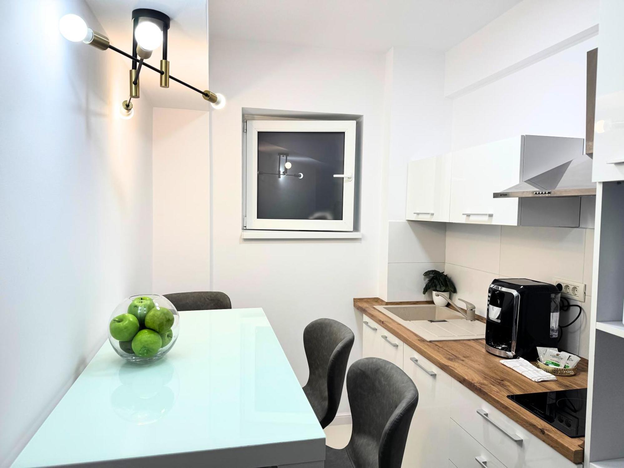 Metropole Romana Square Apartment Bucharest