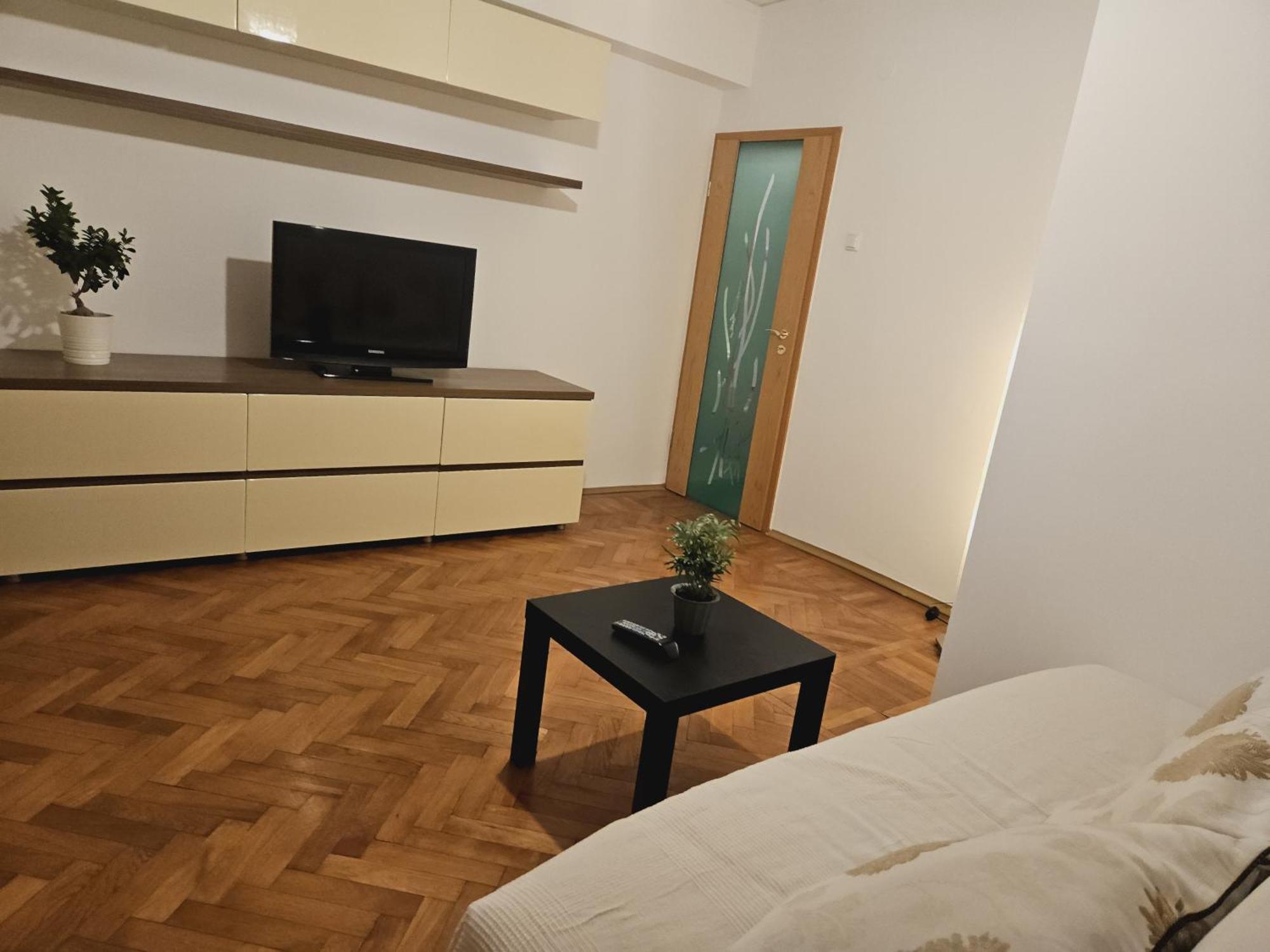 Apartment Bliss -ultracentral