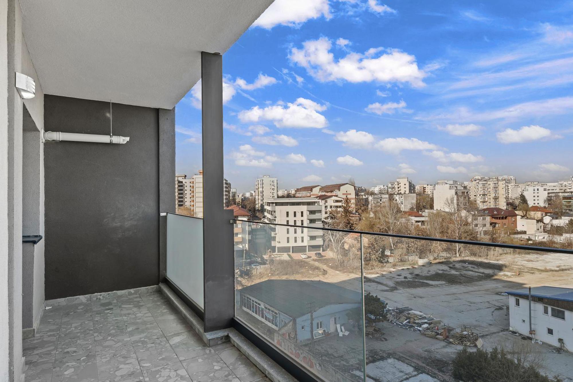 Ultra-modern & Spacious 2br With Balcony * Bucharest