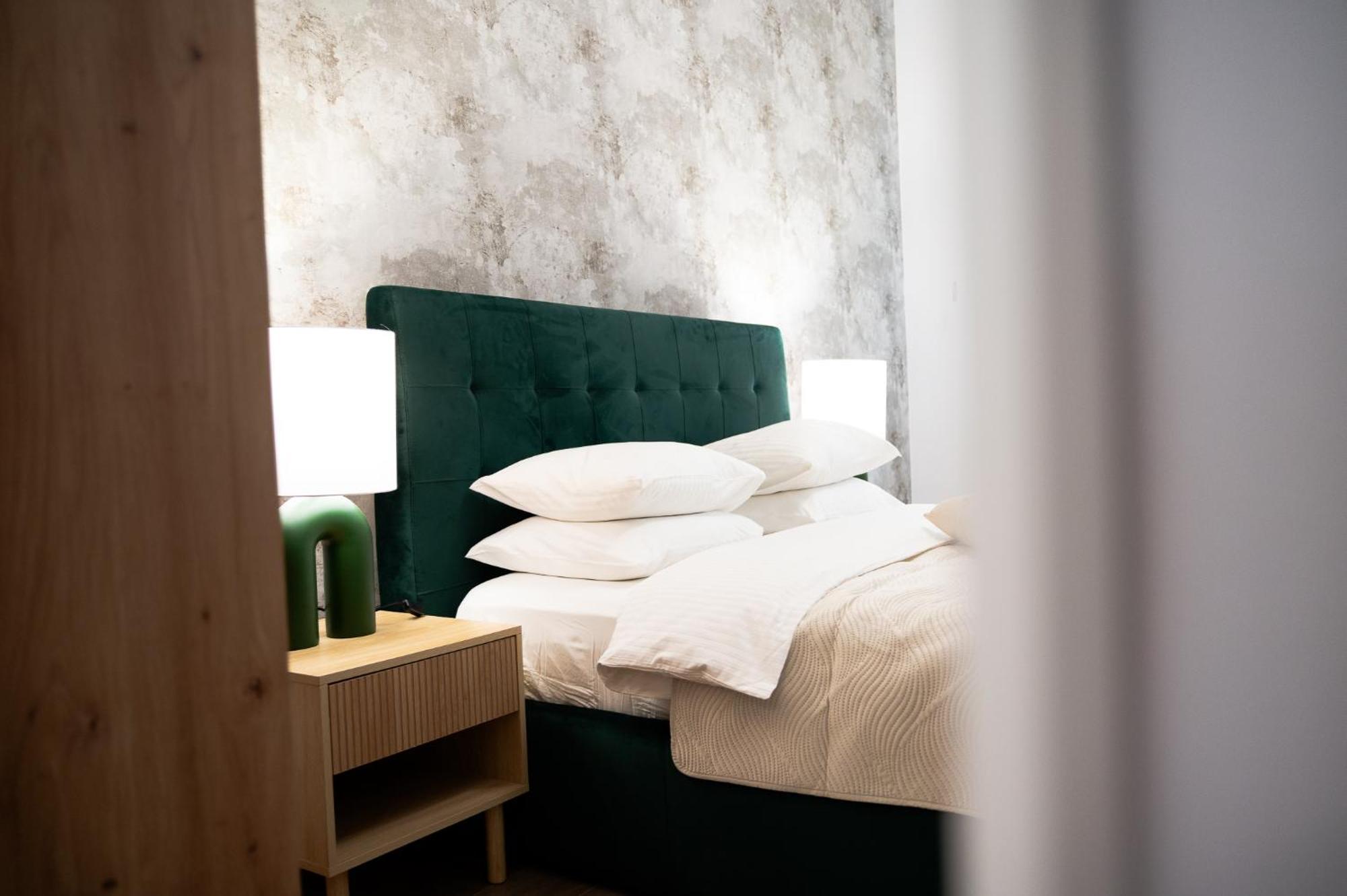 Shiro Athenee Apartment Bucharest