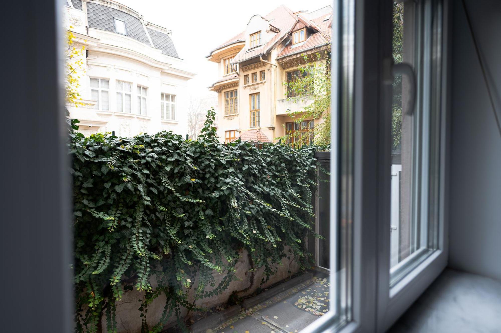 Shiro Athenee Apartament