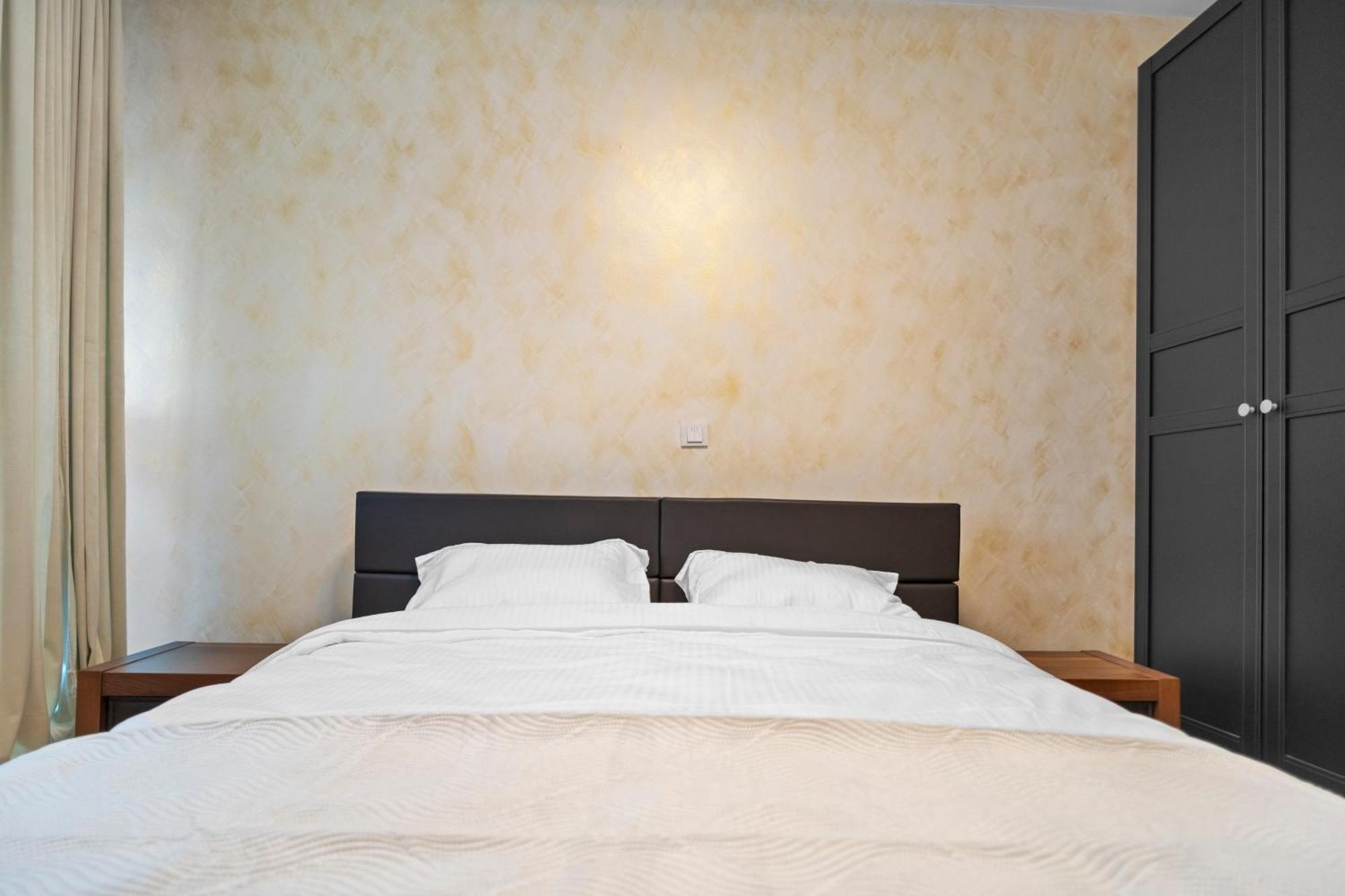 Apartment New Luxurious With Park View