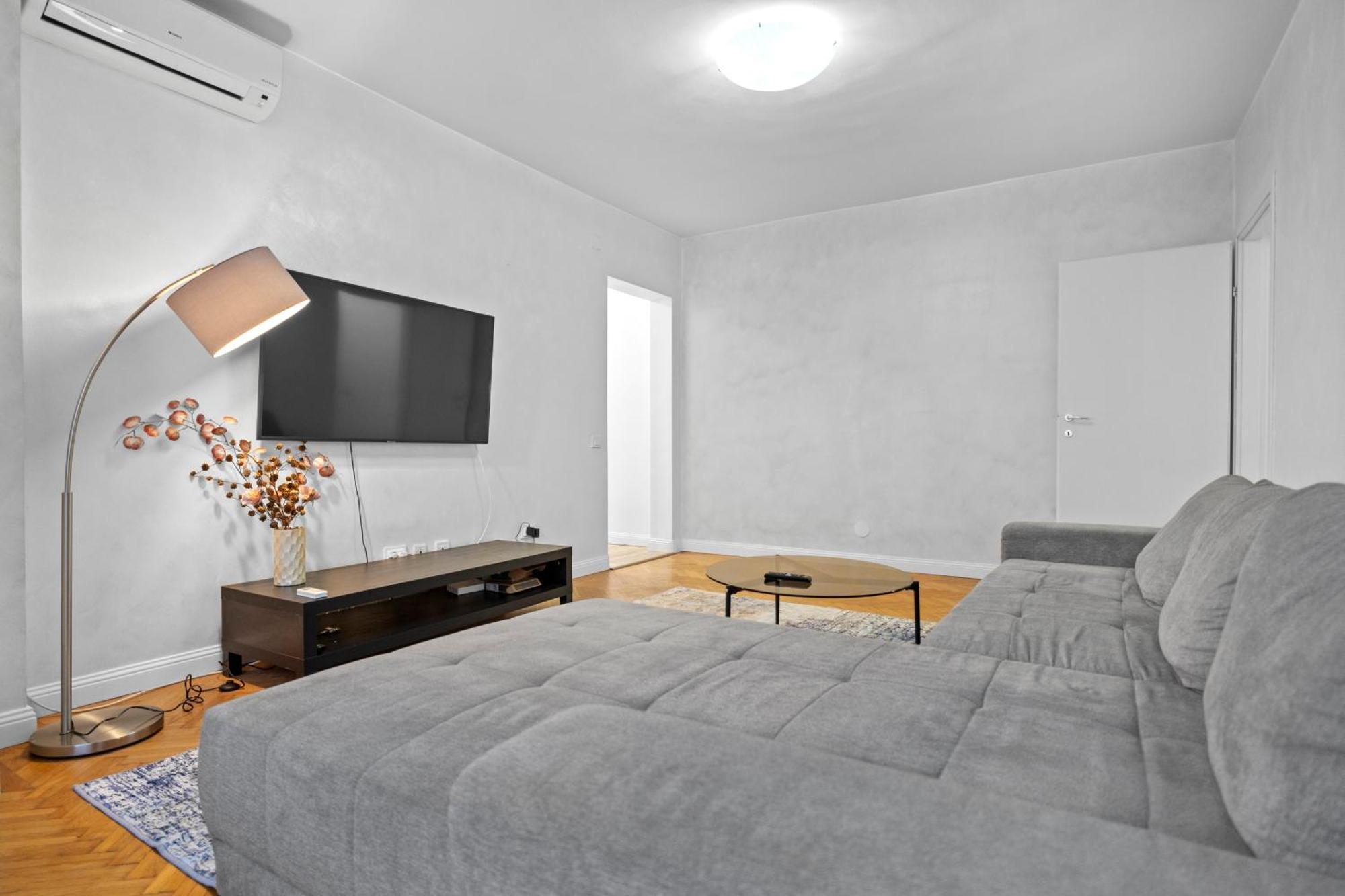 Apartment New Luxurious With Park View *