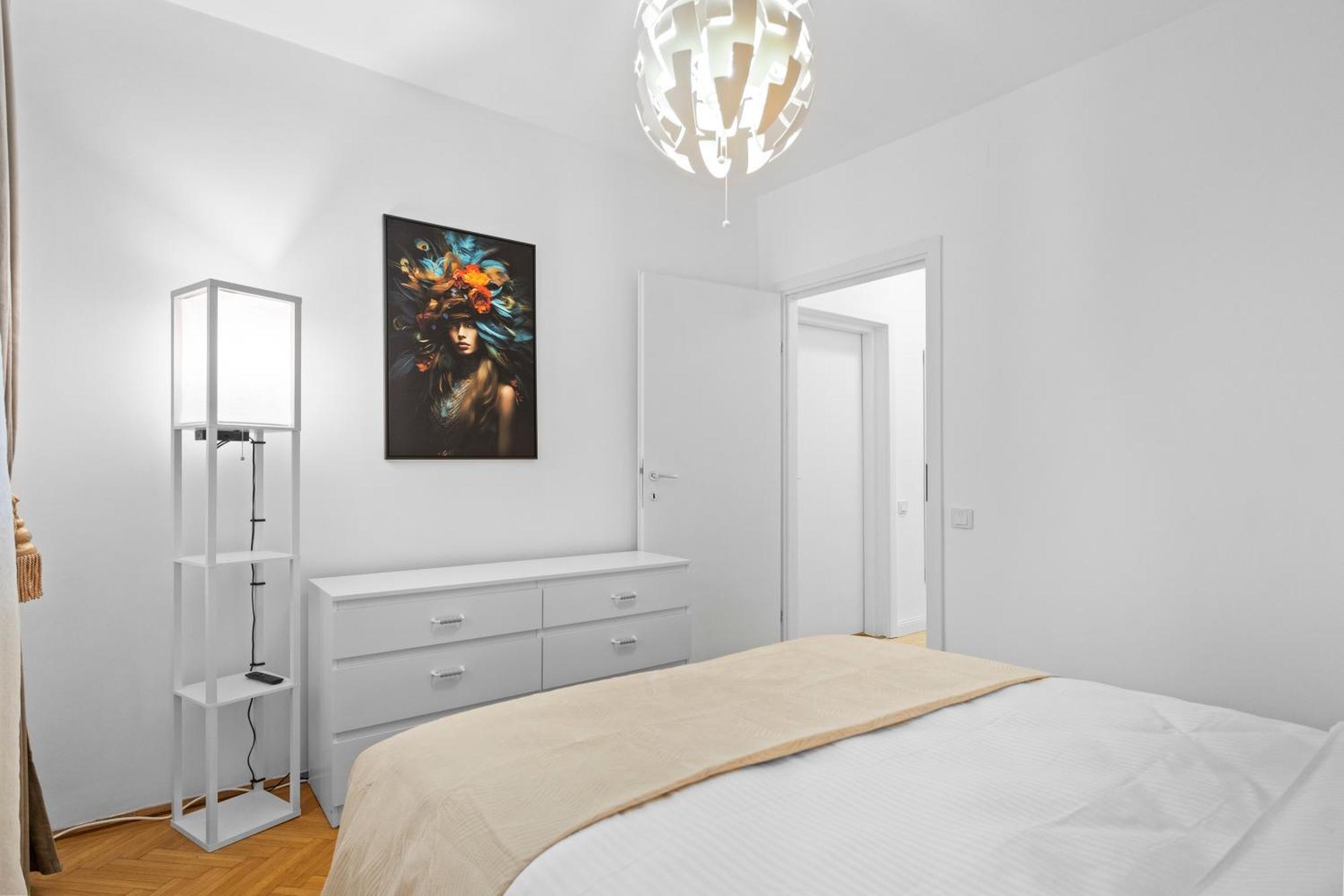 New Luxurious With Park View