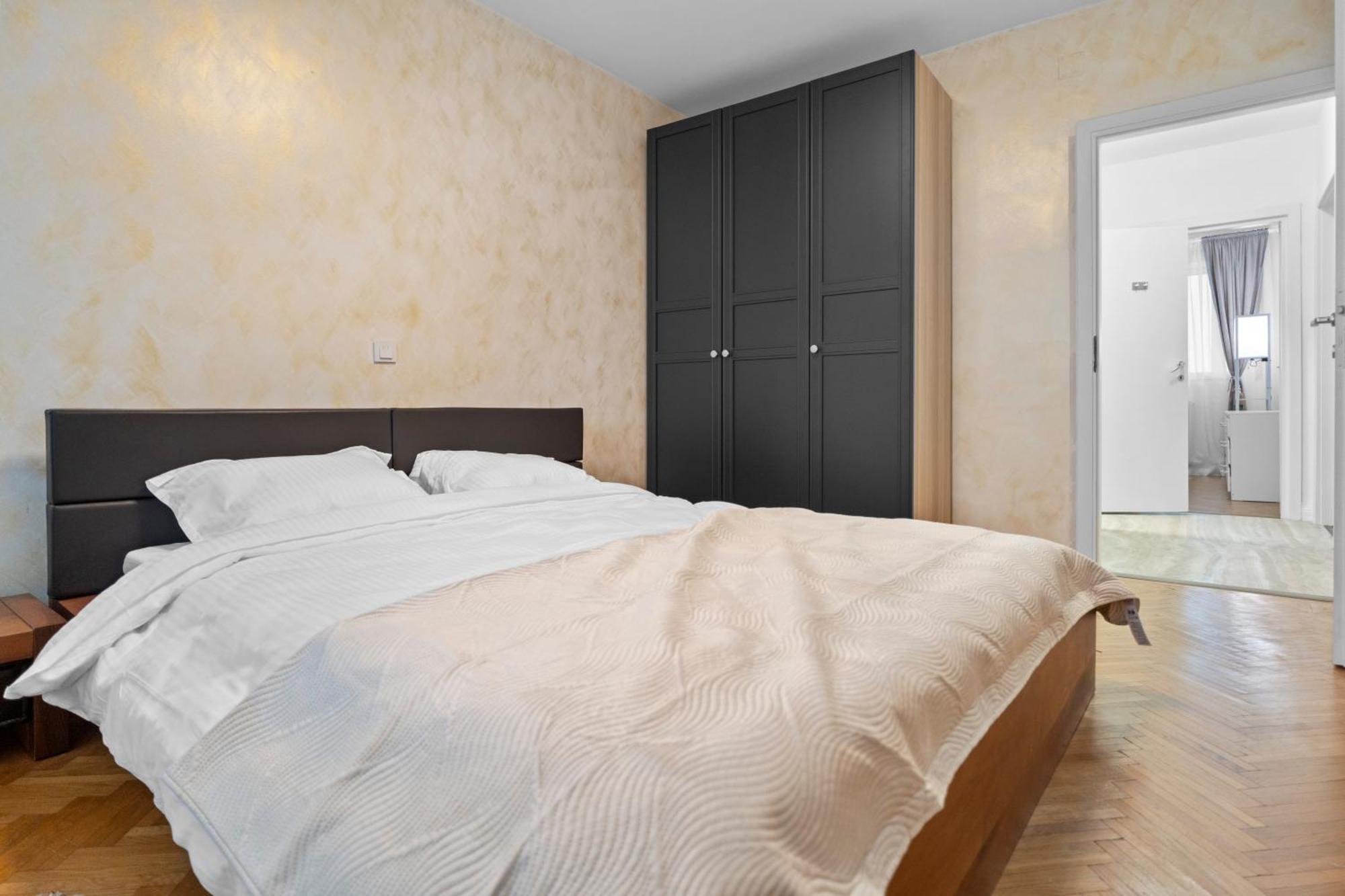 Apartment New Luxurious With Park View *