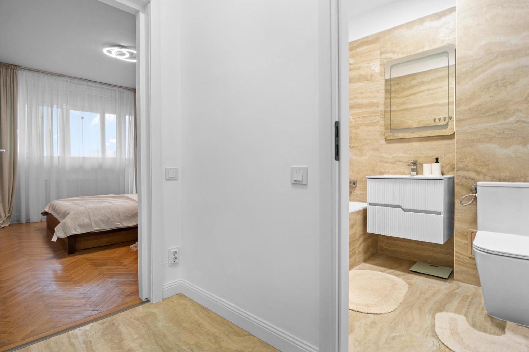 New Luxurious With Park View