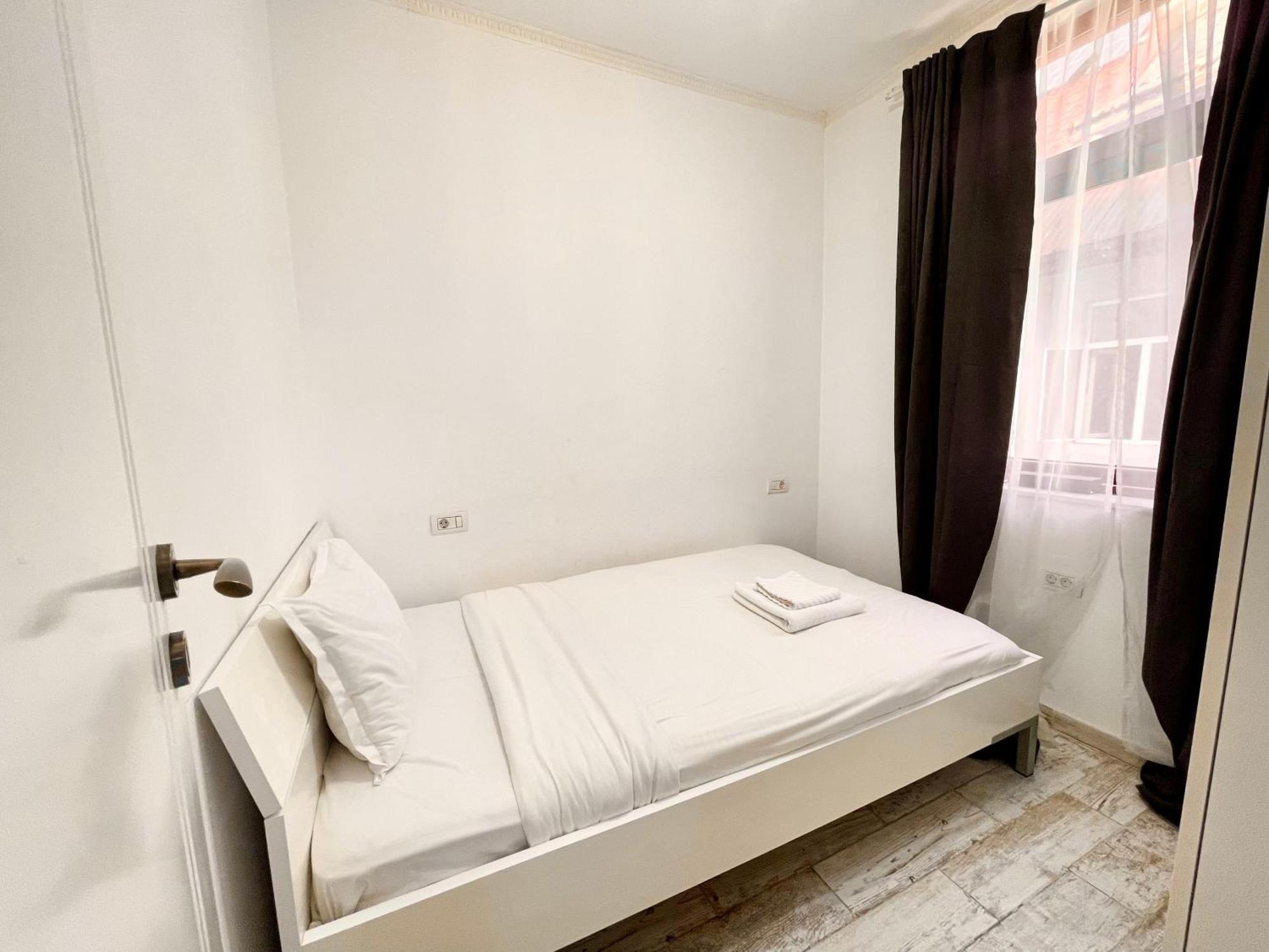 Point 0 Apartment *