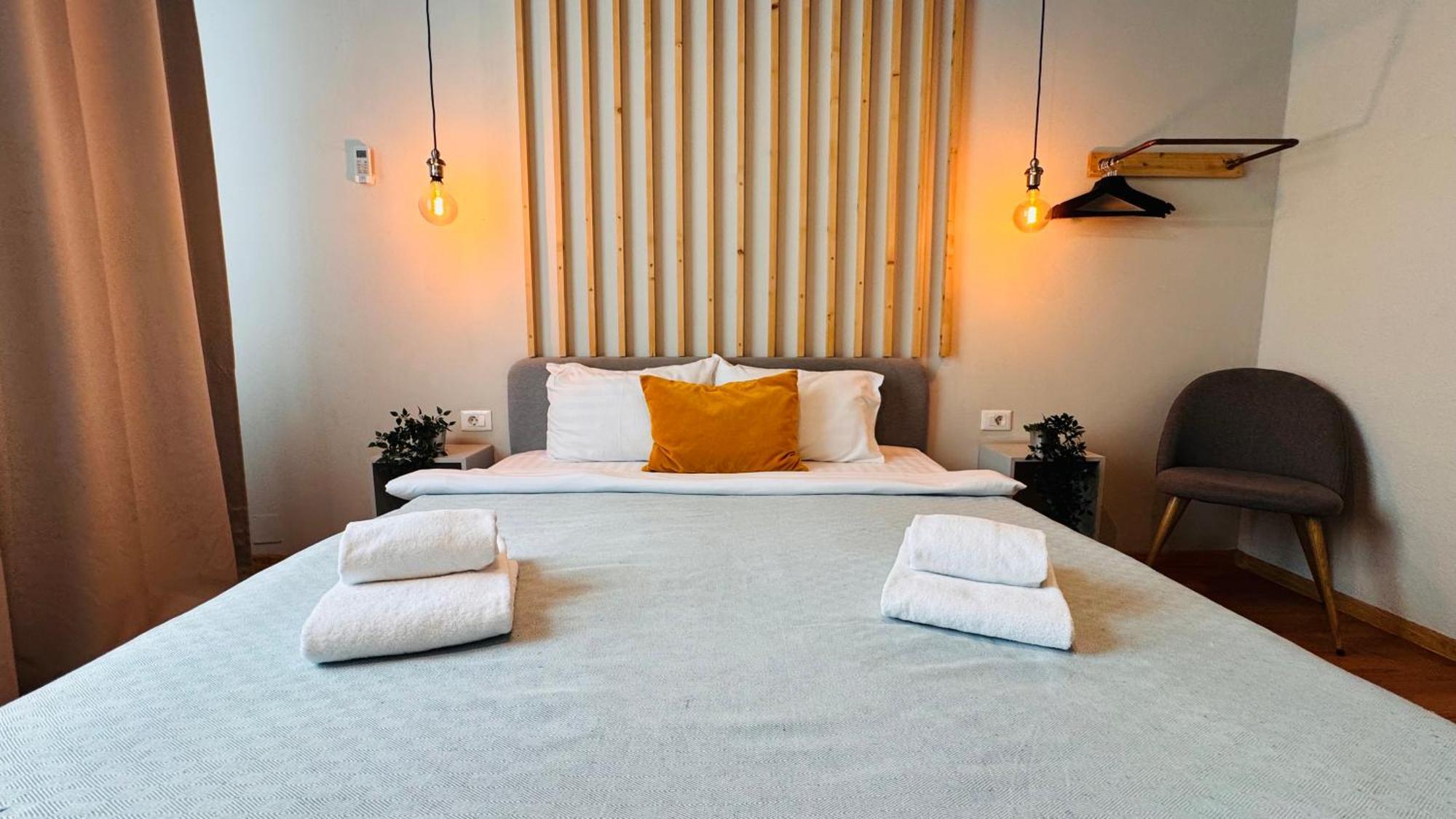 Apartment Ideal - Spacious & Modern Near Unirii Square