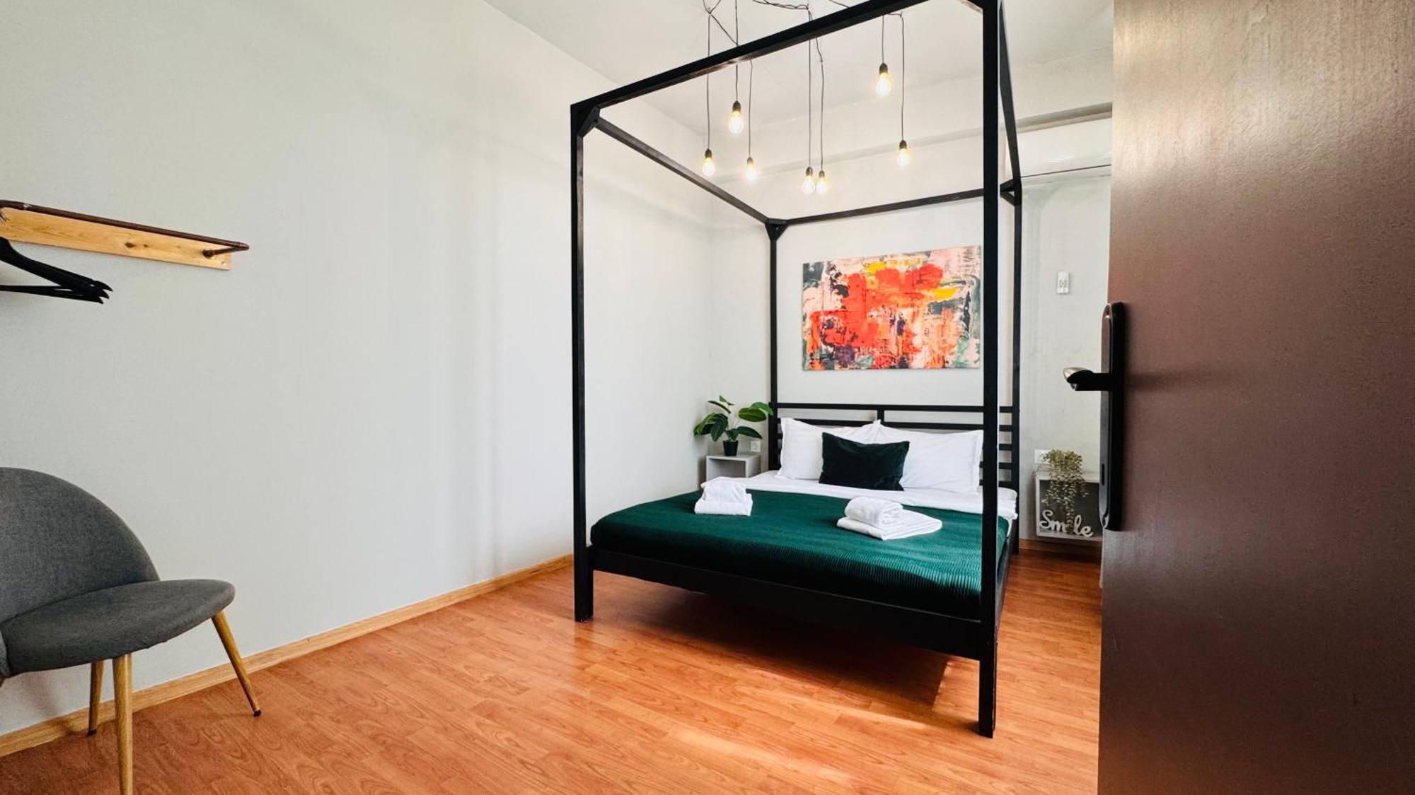 Ideal - Spacious & Modern Near Unirii Square Bucharest