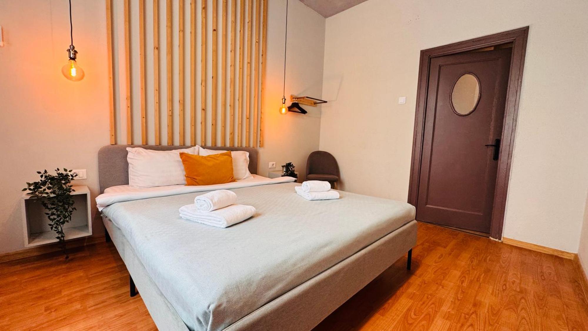 Ideal - Spacious & Modern Near Unirii Square