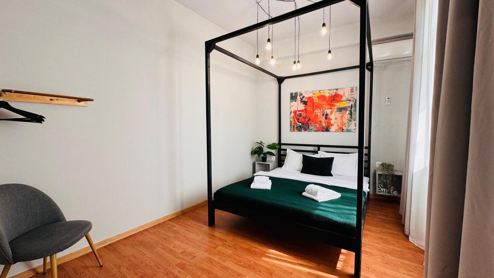 Apartment Ideal - Spacious & Modern Near Unirii Square
