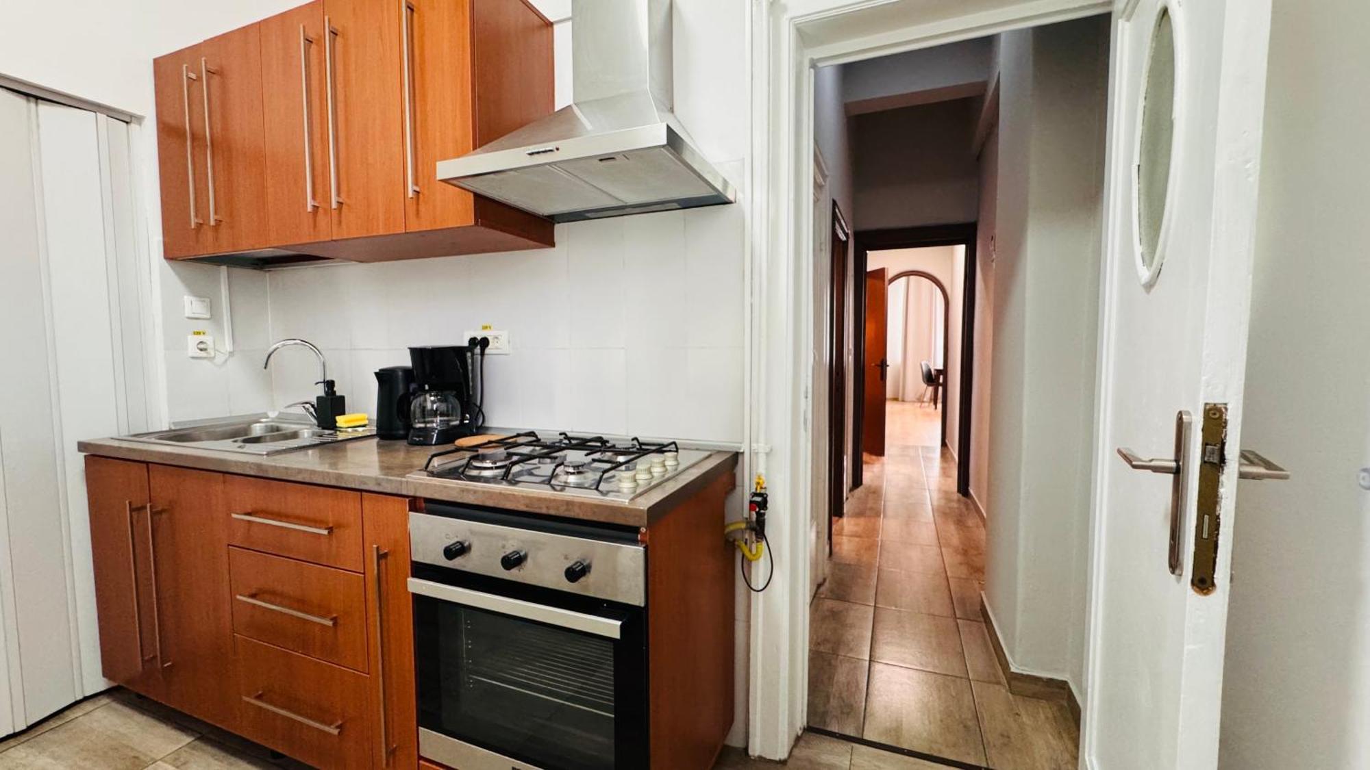 Ideal - Spacious & Modern Near Unirii Square
