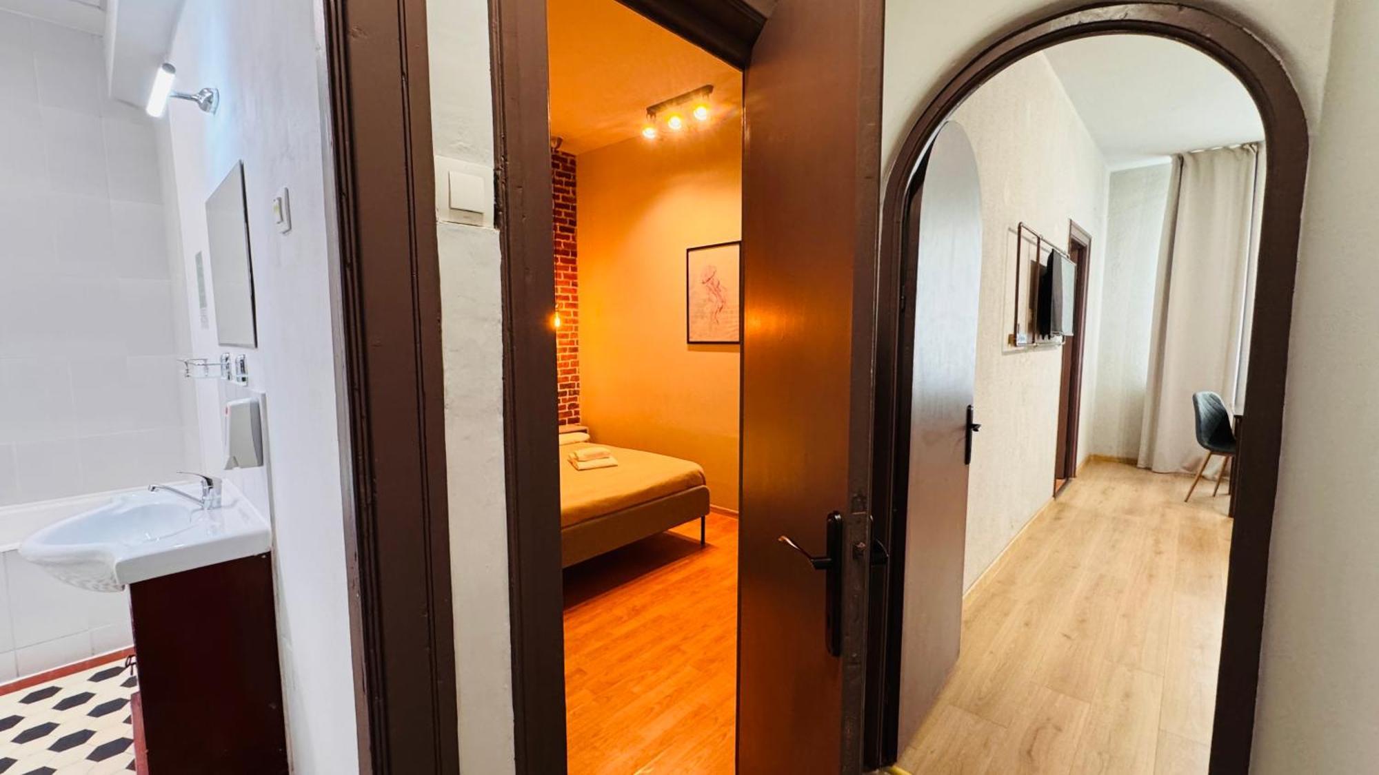 Ideal - Spacious & Modern Near Unirii Square * Bucharest