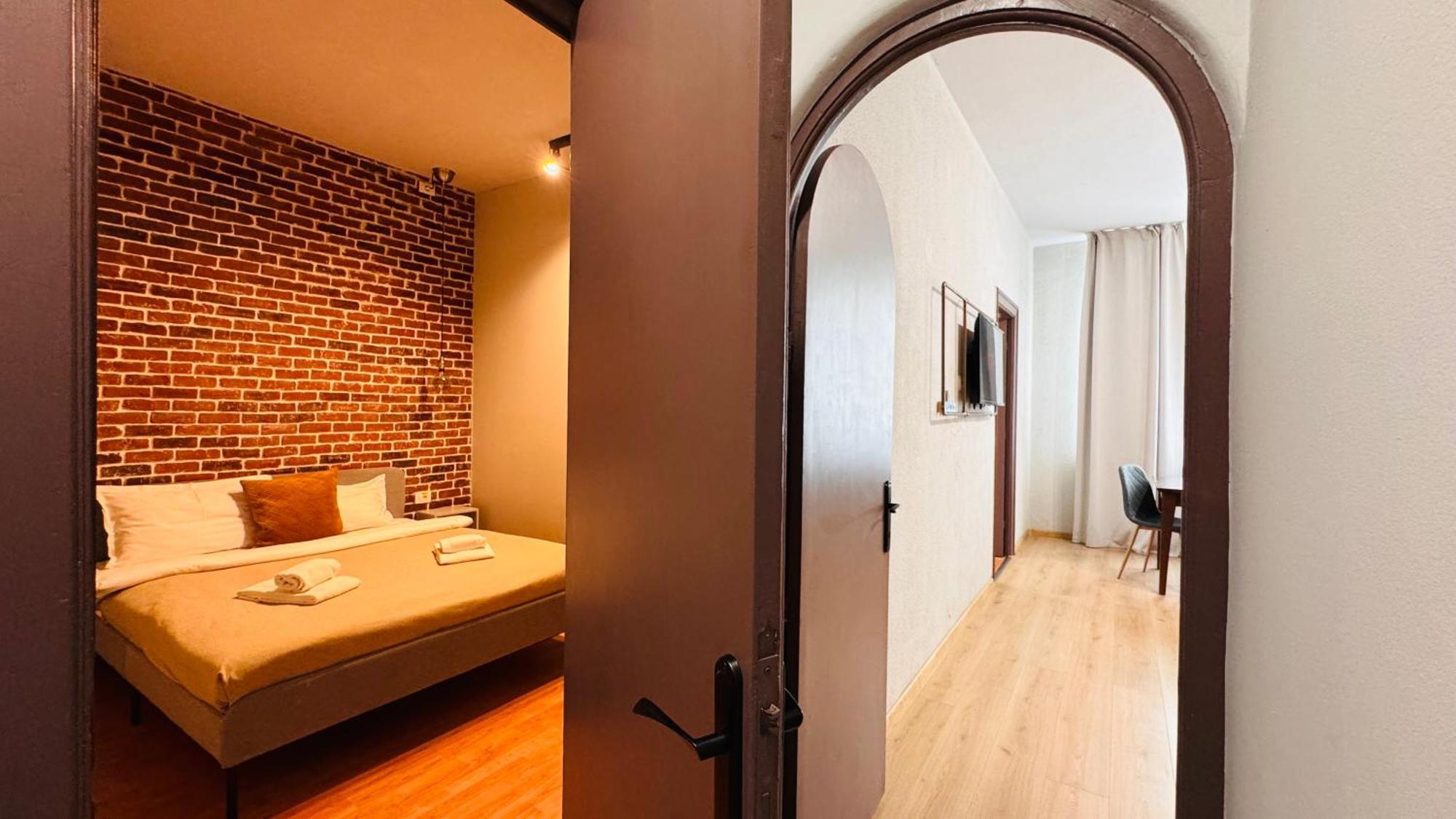 Apartment Ideal - Spacious & Modern Near Unirii Square