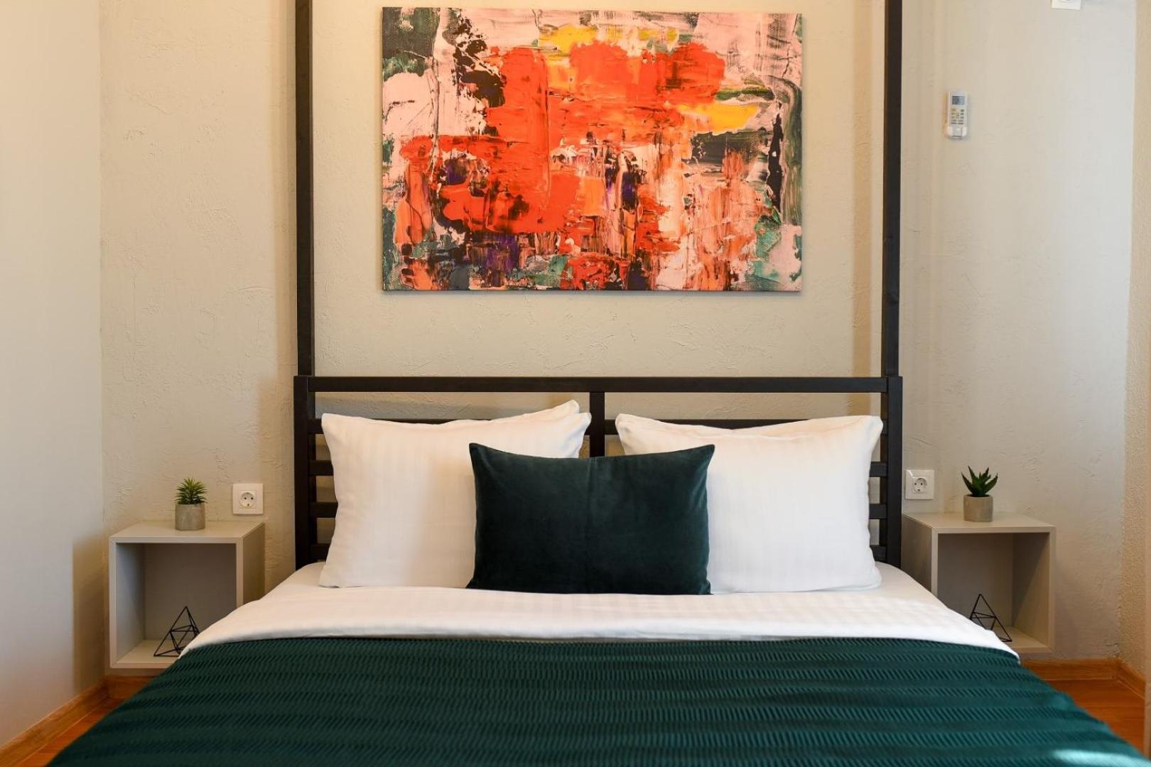 Ideal - Spacious & Modern Near Unirii Square