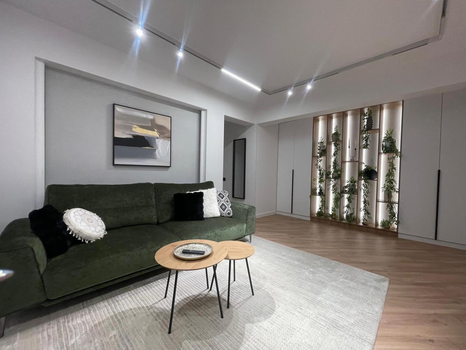 Chanttal Luxury - Amzei Apartment