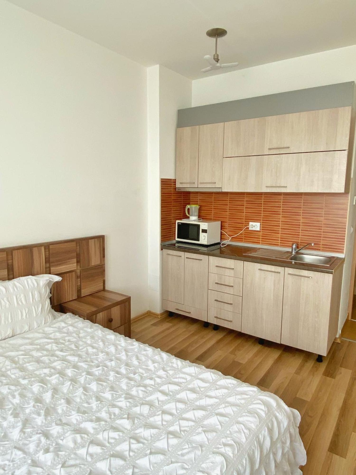 Premier Flat With Parking Apartment *