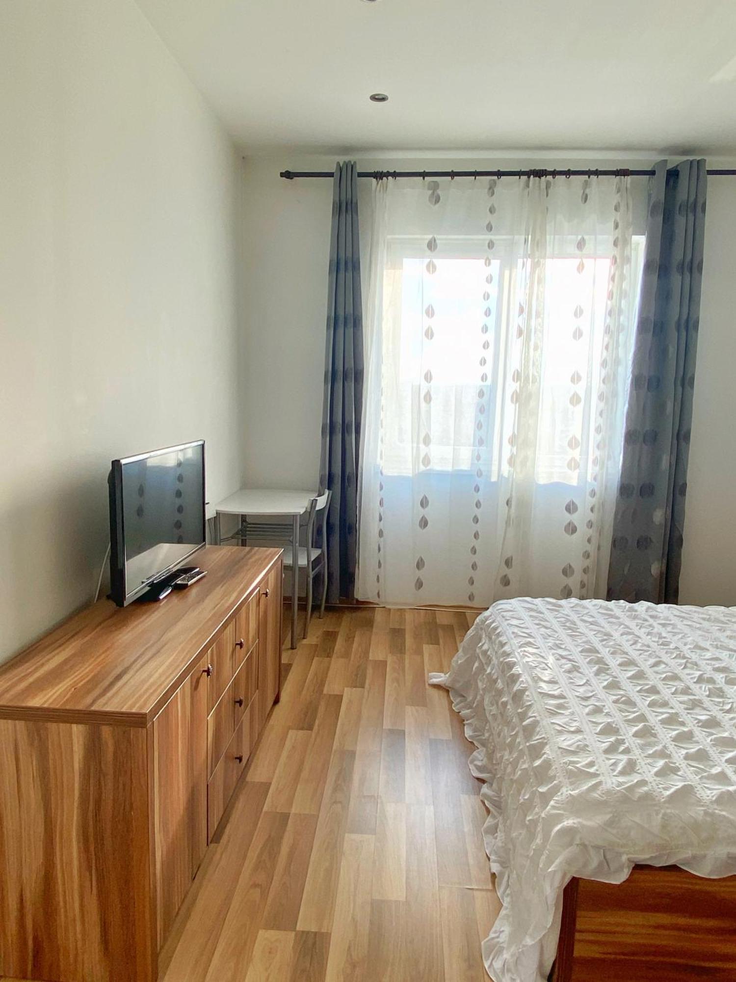 Premier Flat With Parking *