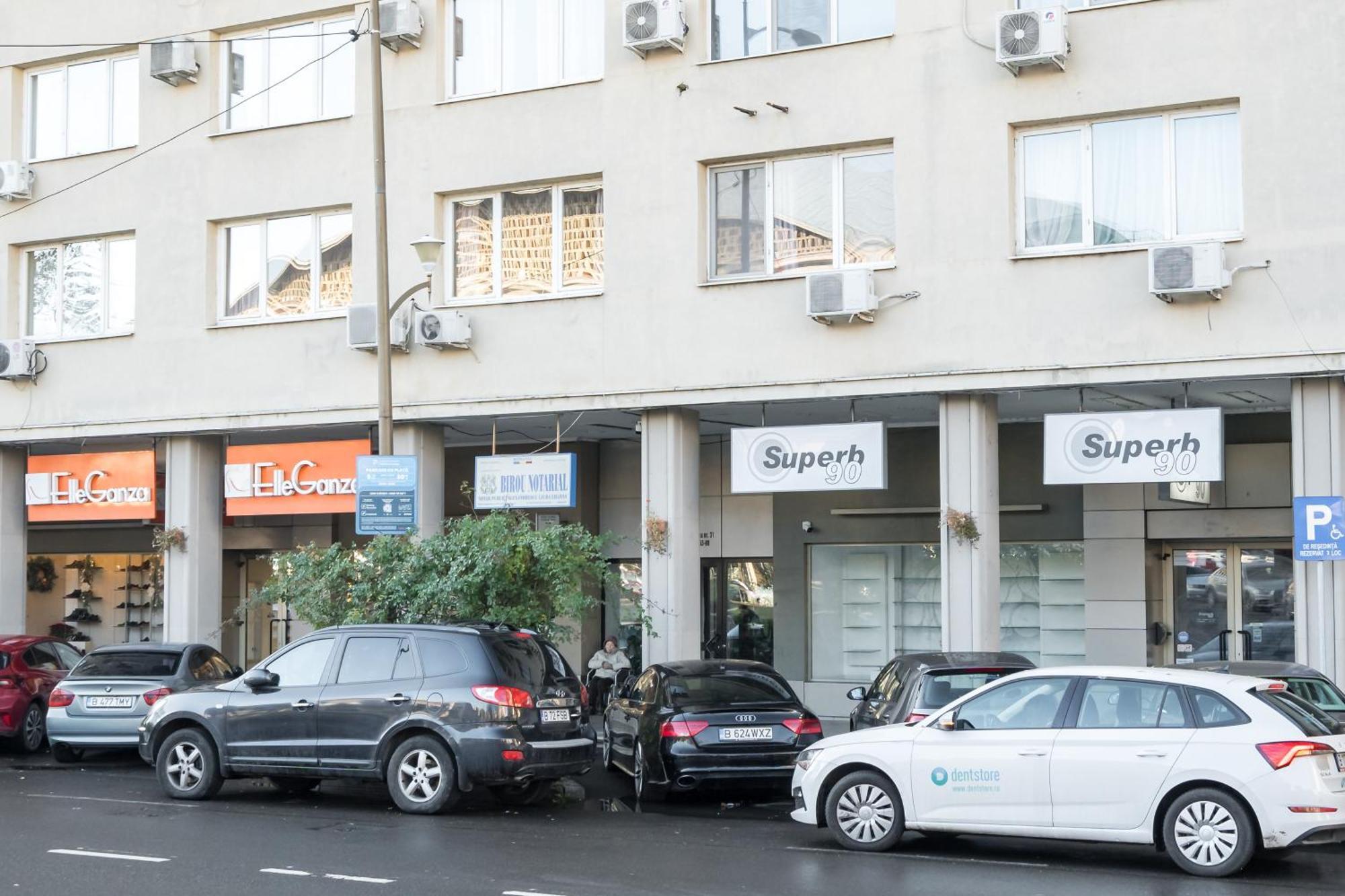 Location With Iconic View - Sala Palatului Apartment