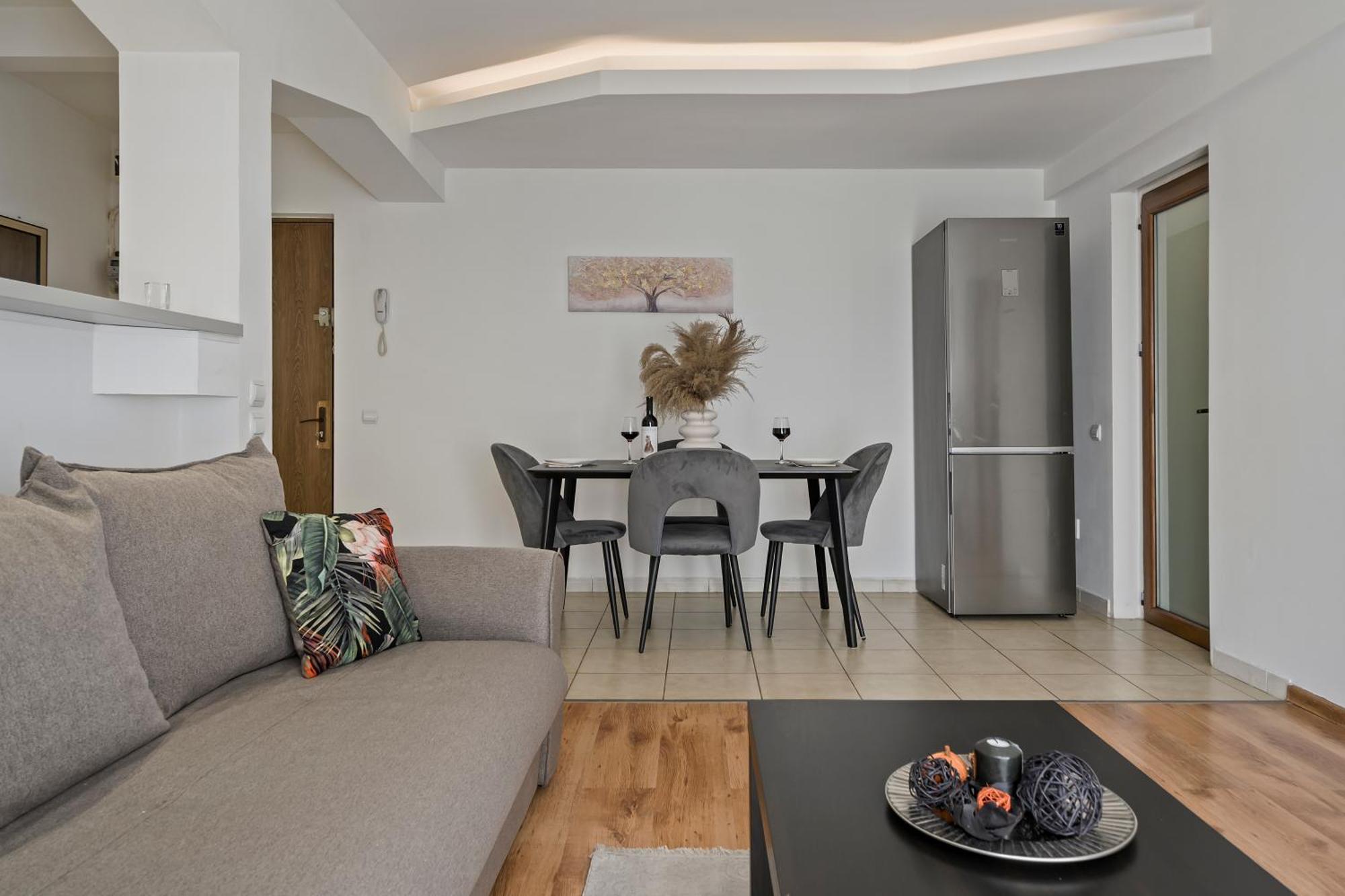Old Town Sunshine Apartment