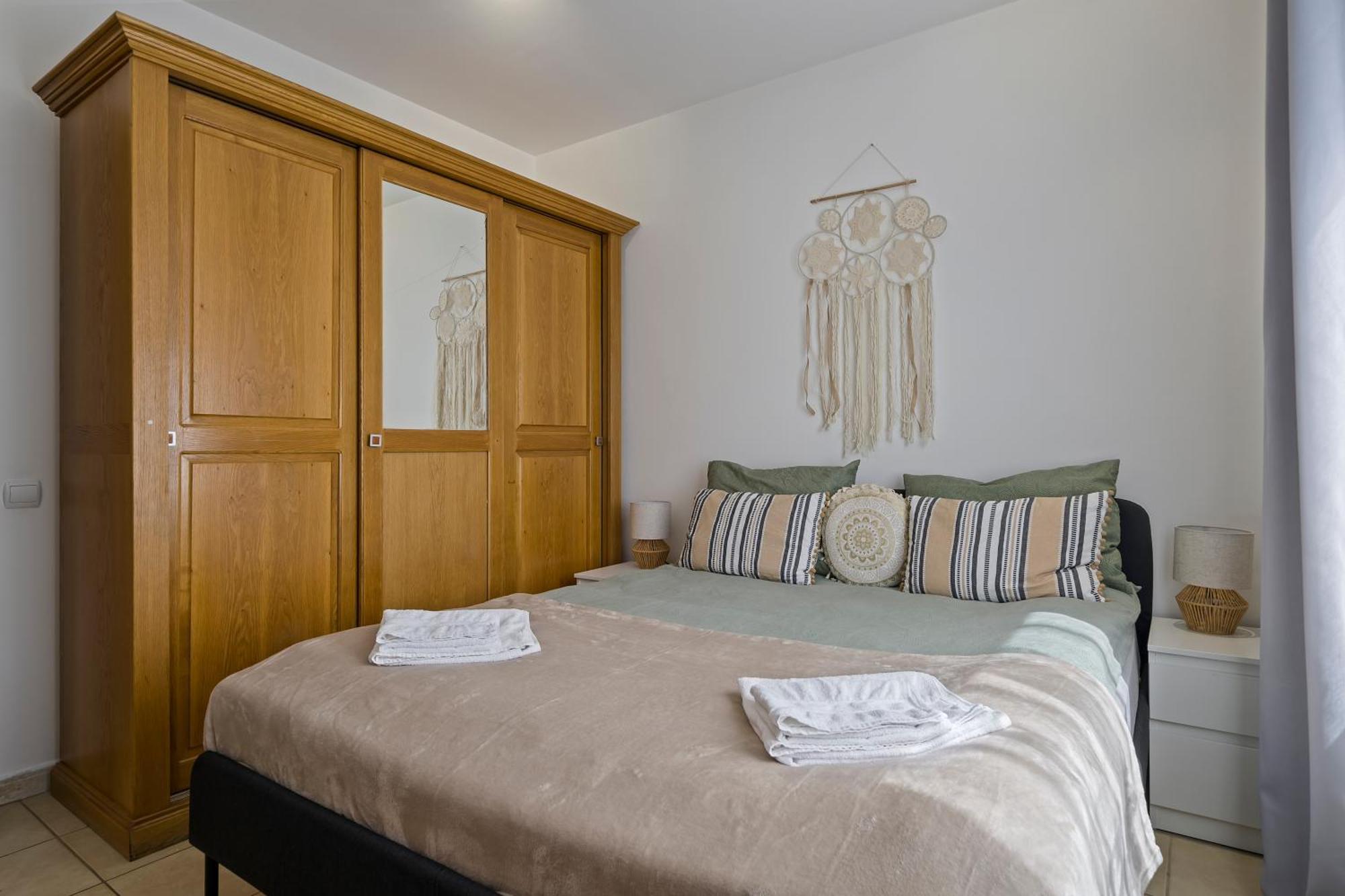 Old Town Sunshine Apartment *