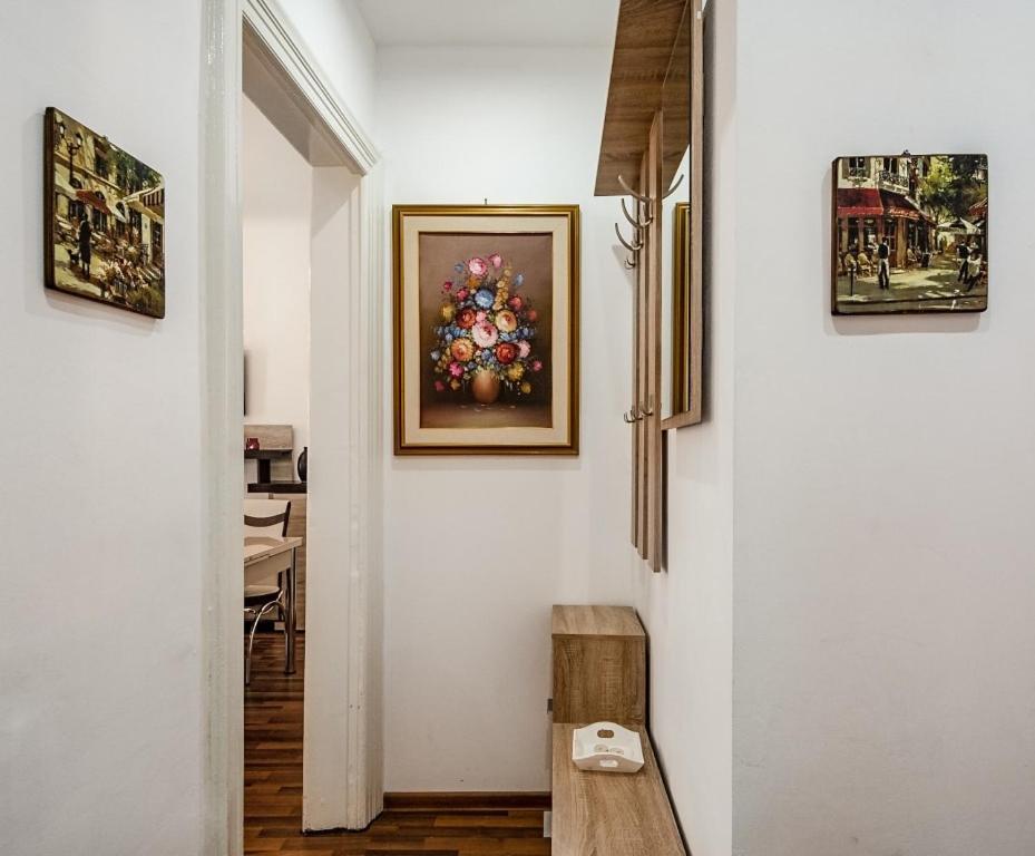 Intimate Place In The Old Town Of * Bucharest