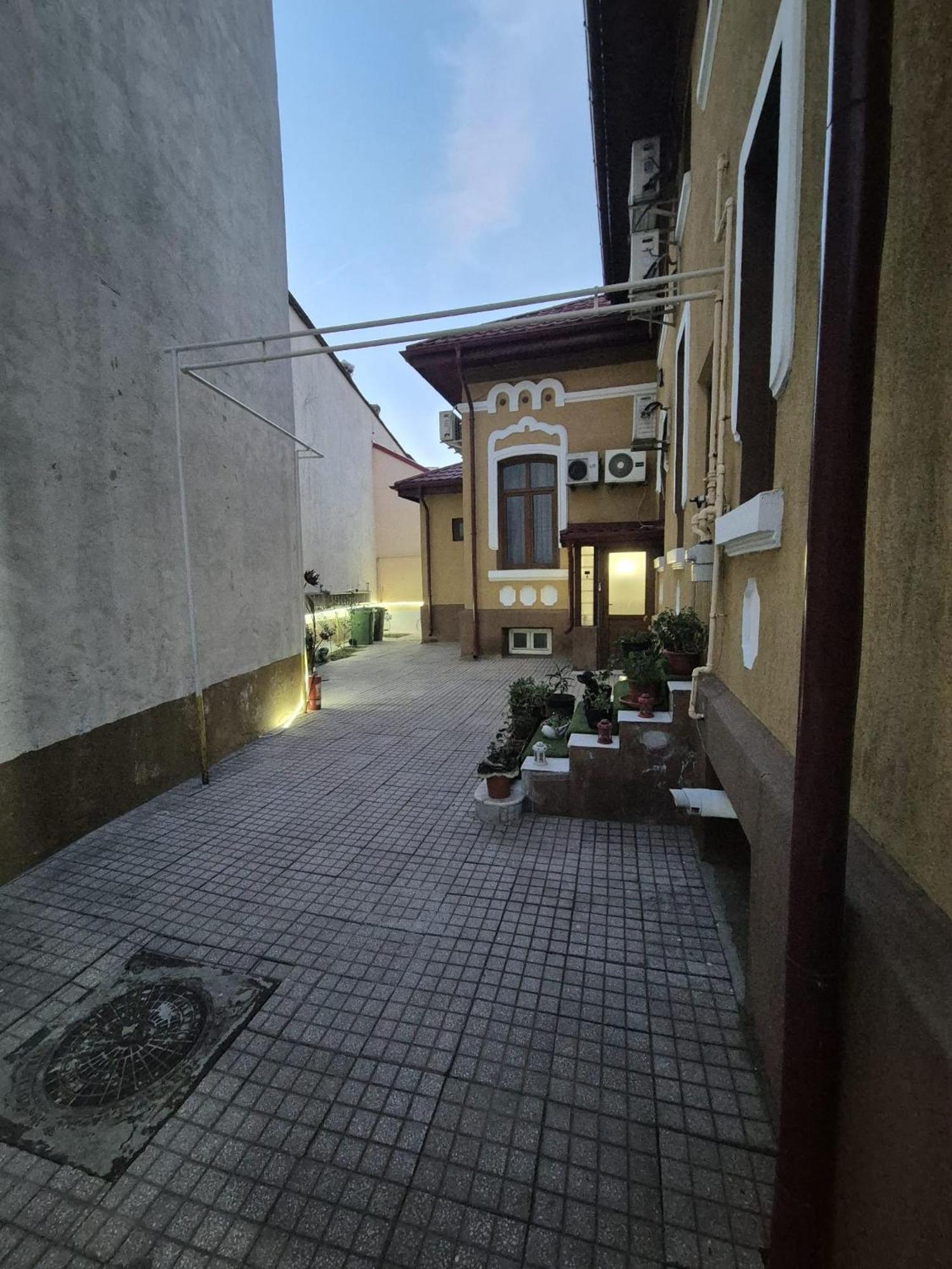 Boutique Old 7 Apartment Bucharest