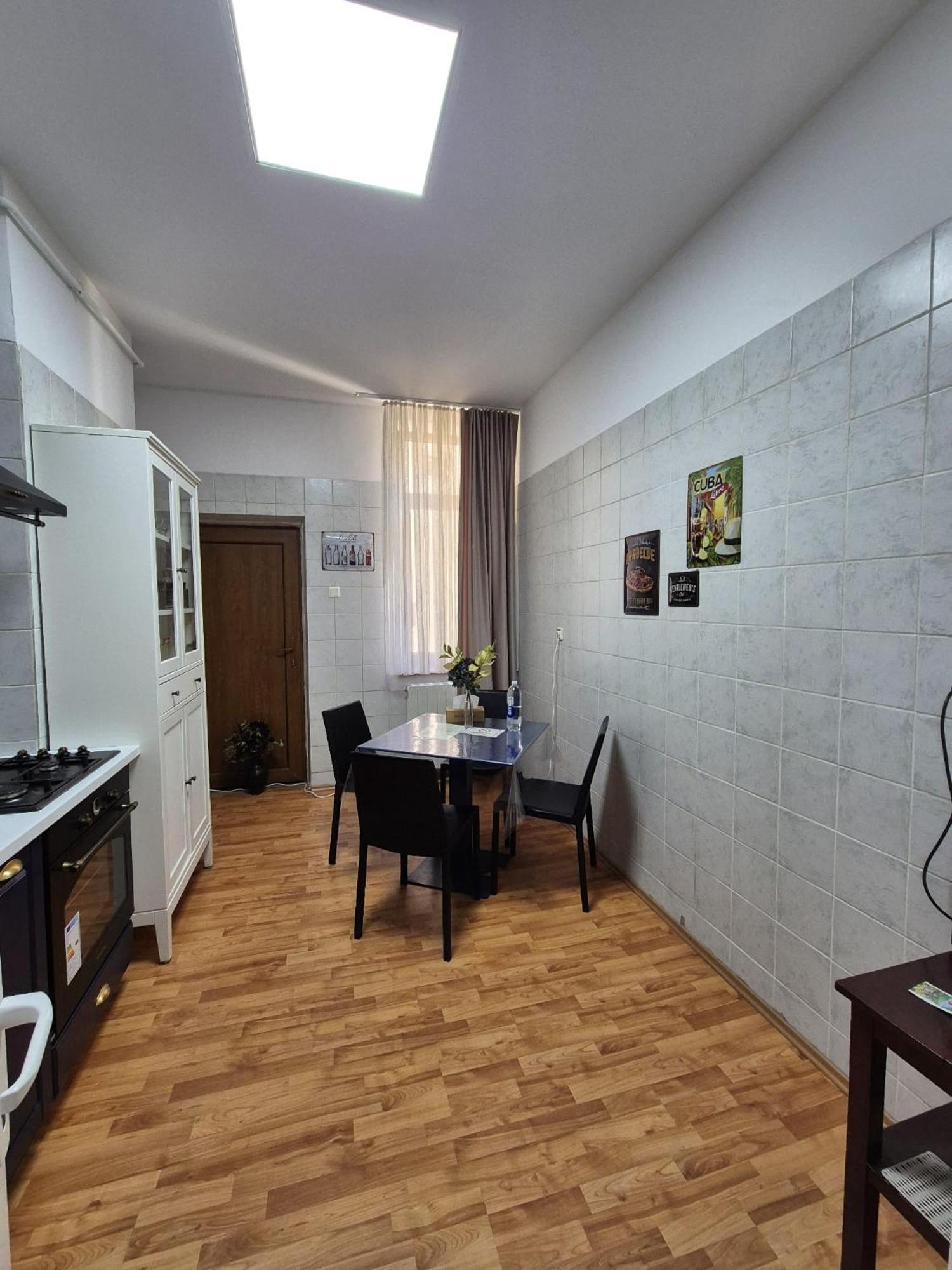 Apartment Boutique Old 3 *