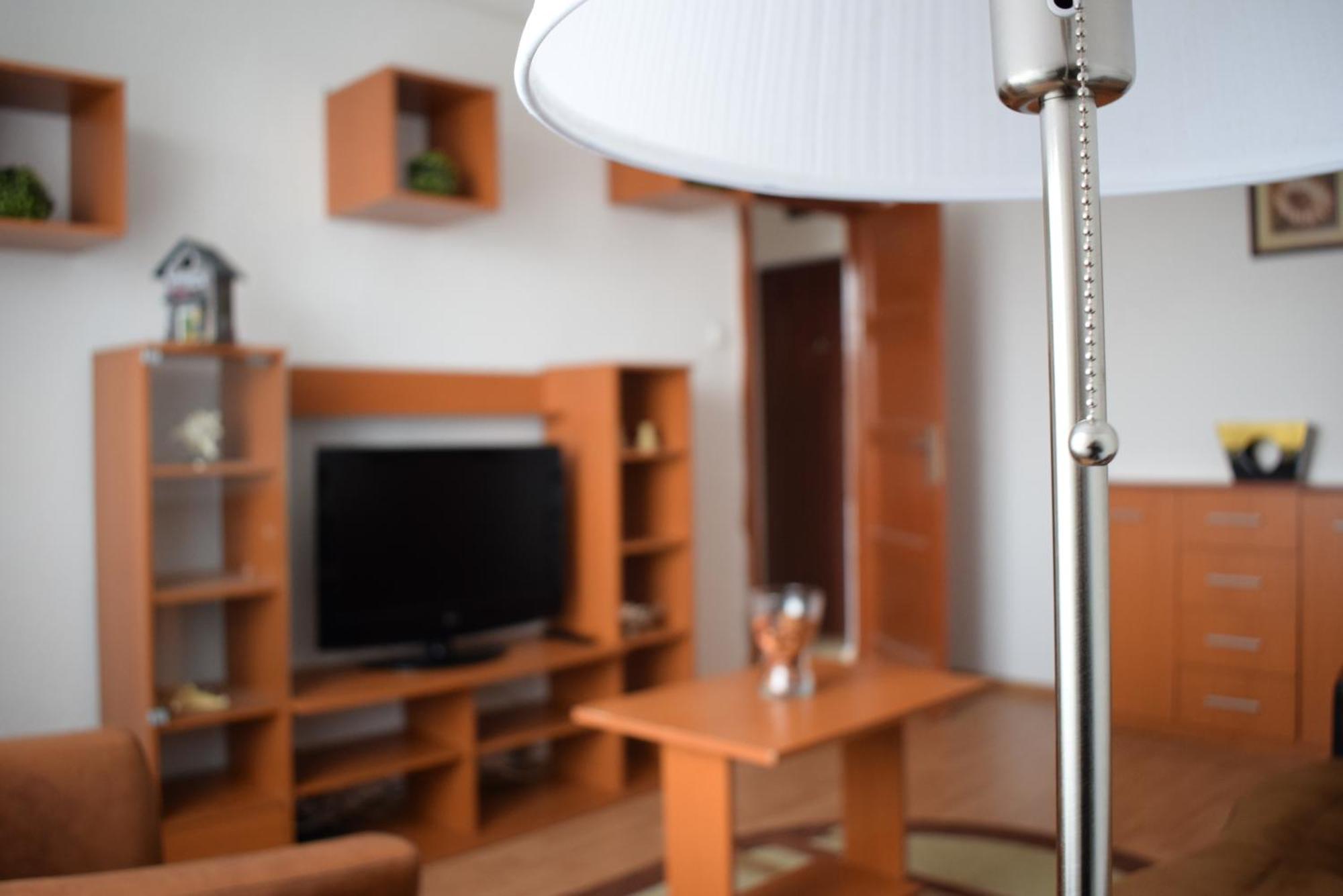 Piata Romana Down Town Apartment