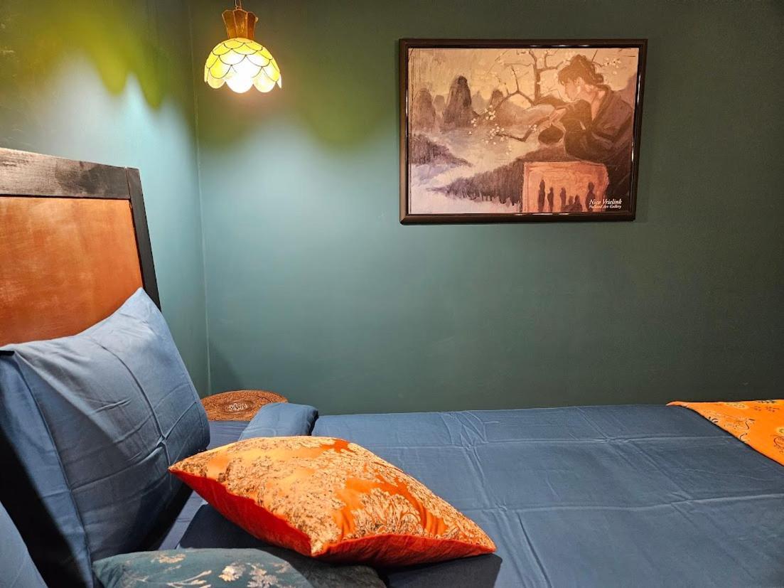 Eclectic Romexpo 2br Near Metro Bucharest
