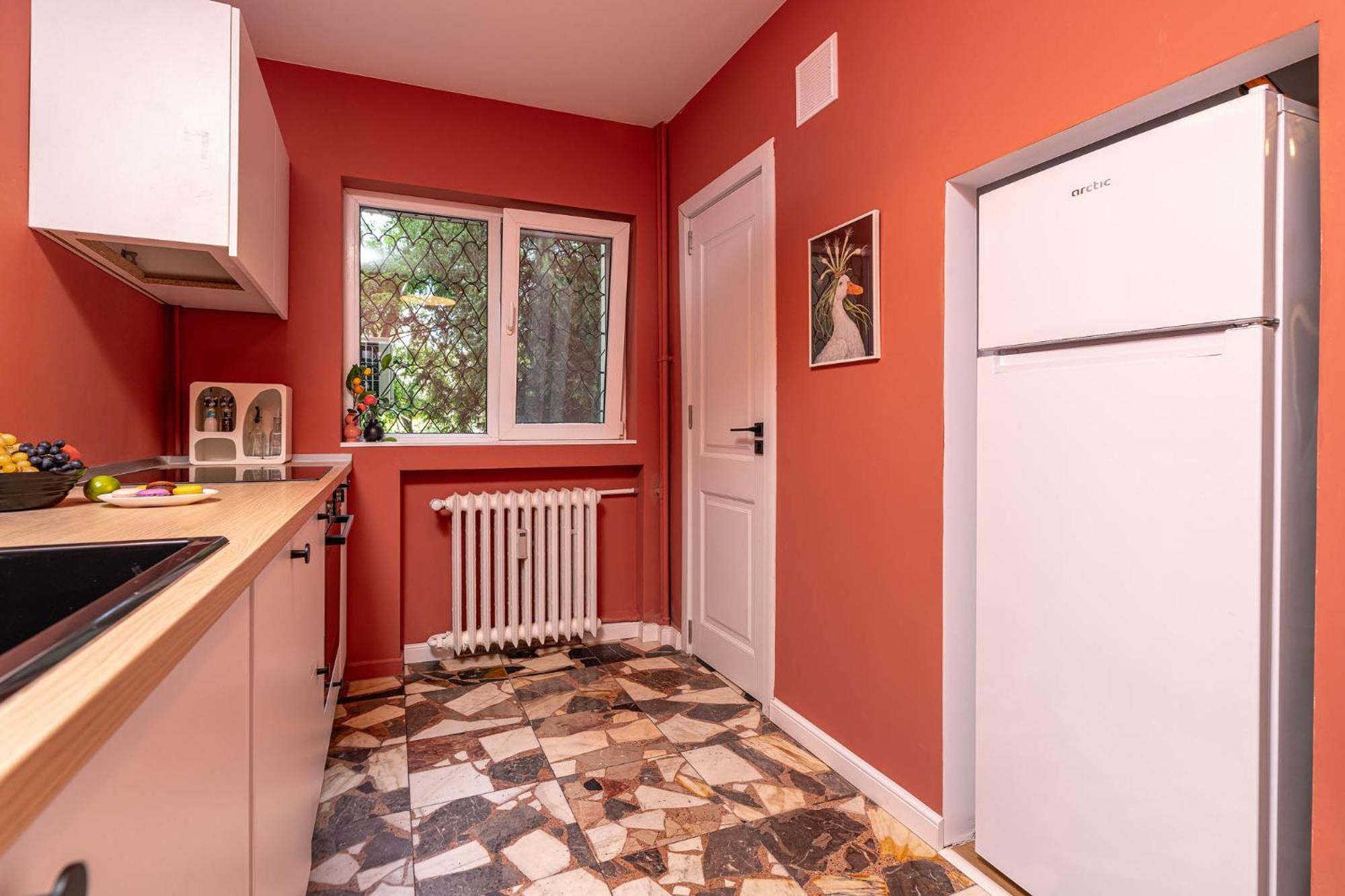 Eclectic Romexpo 2br Near Metro Apartment