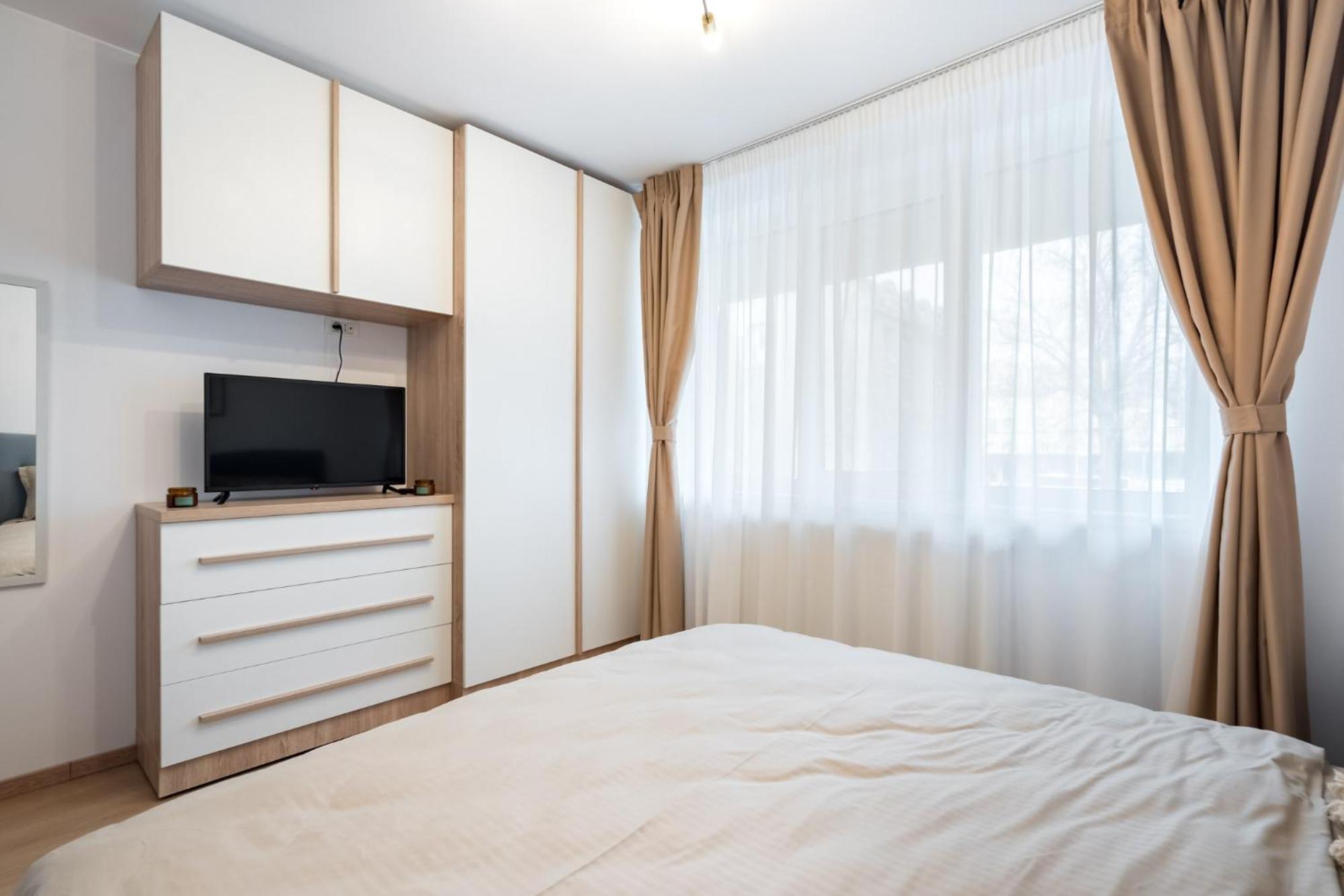 Aqua Gara De Nord Apartment Bucharest