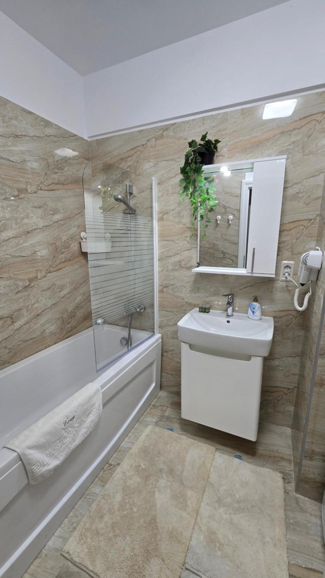 Cozy Luxury Collection - Premium At Address Apartment Bucharest