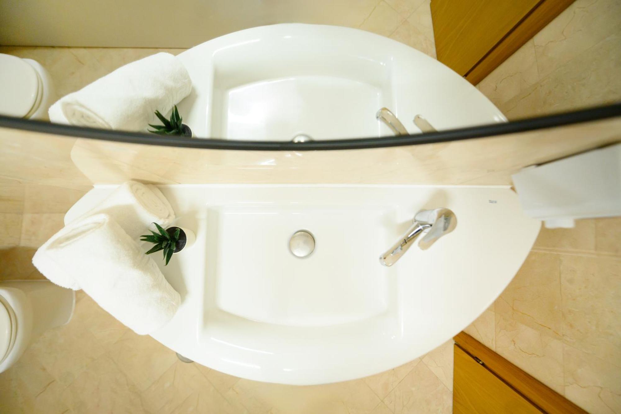 Cultural Gems- Modern 1br Near Museums Bucharest