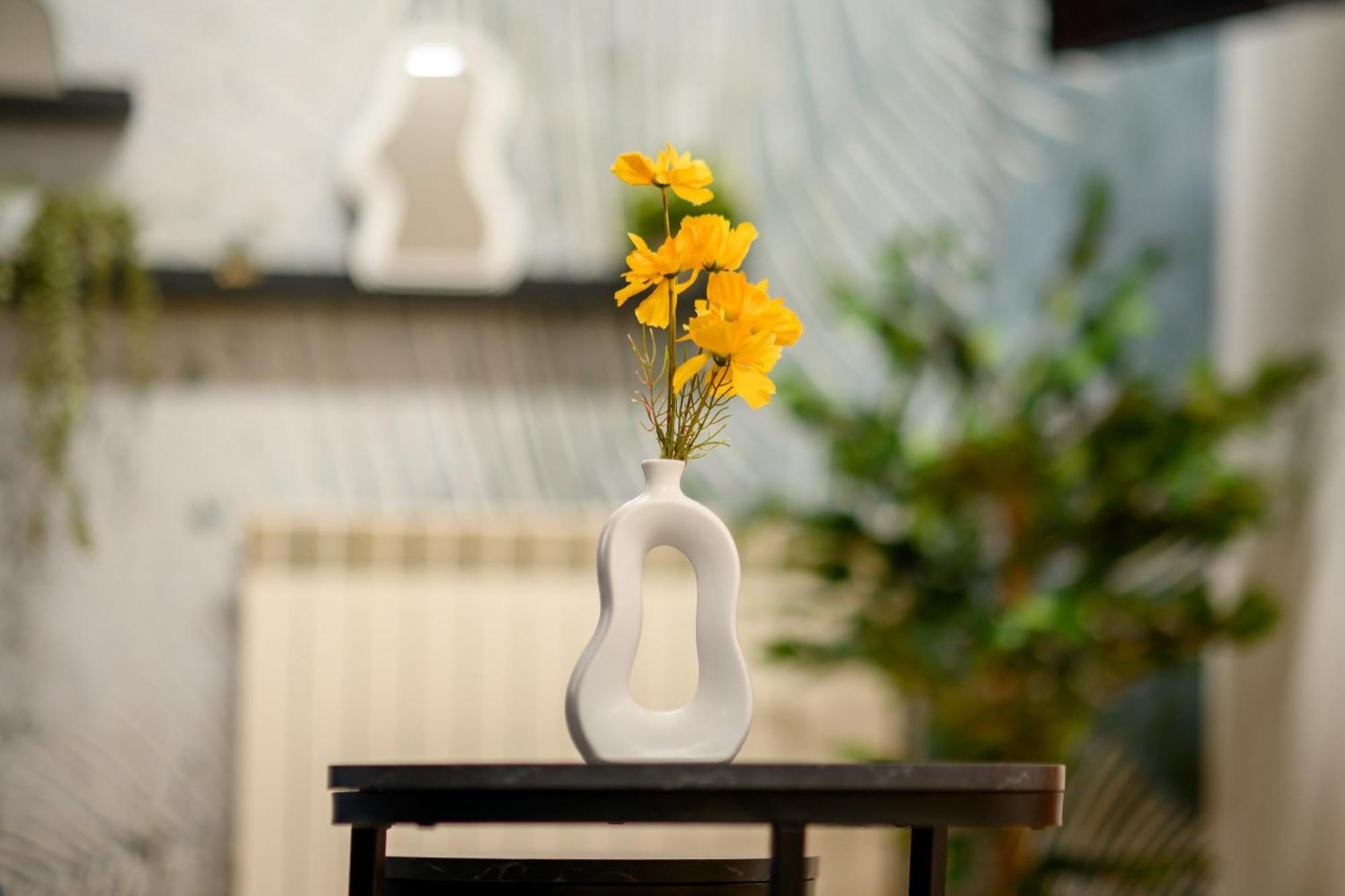 Cultural Gems- Modern 1br Near Museums Apartment Bucharest