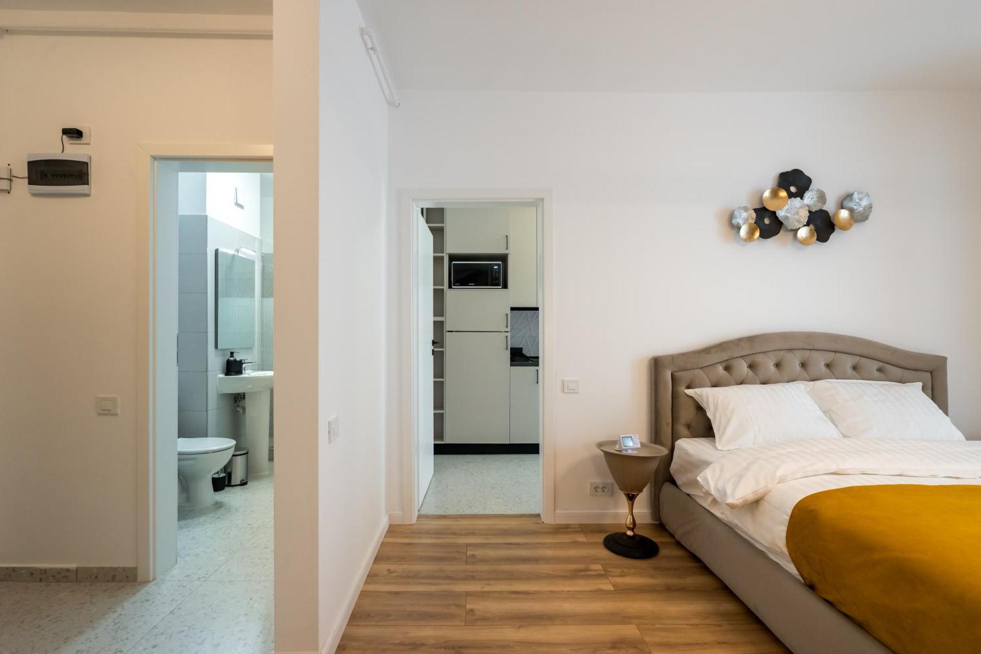 Apartment Plaza 37 *